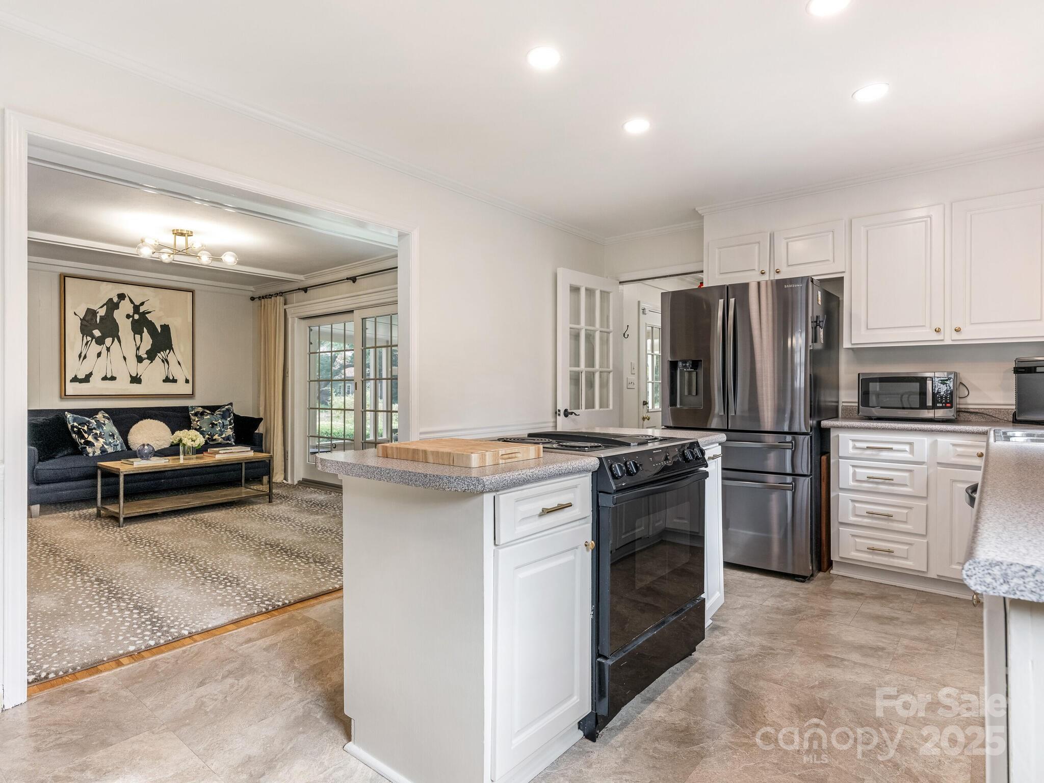 3239 Sunnybrook Drive