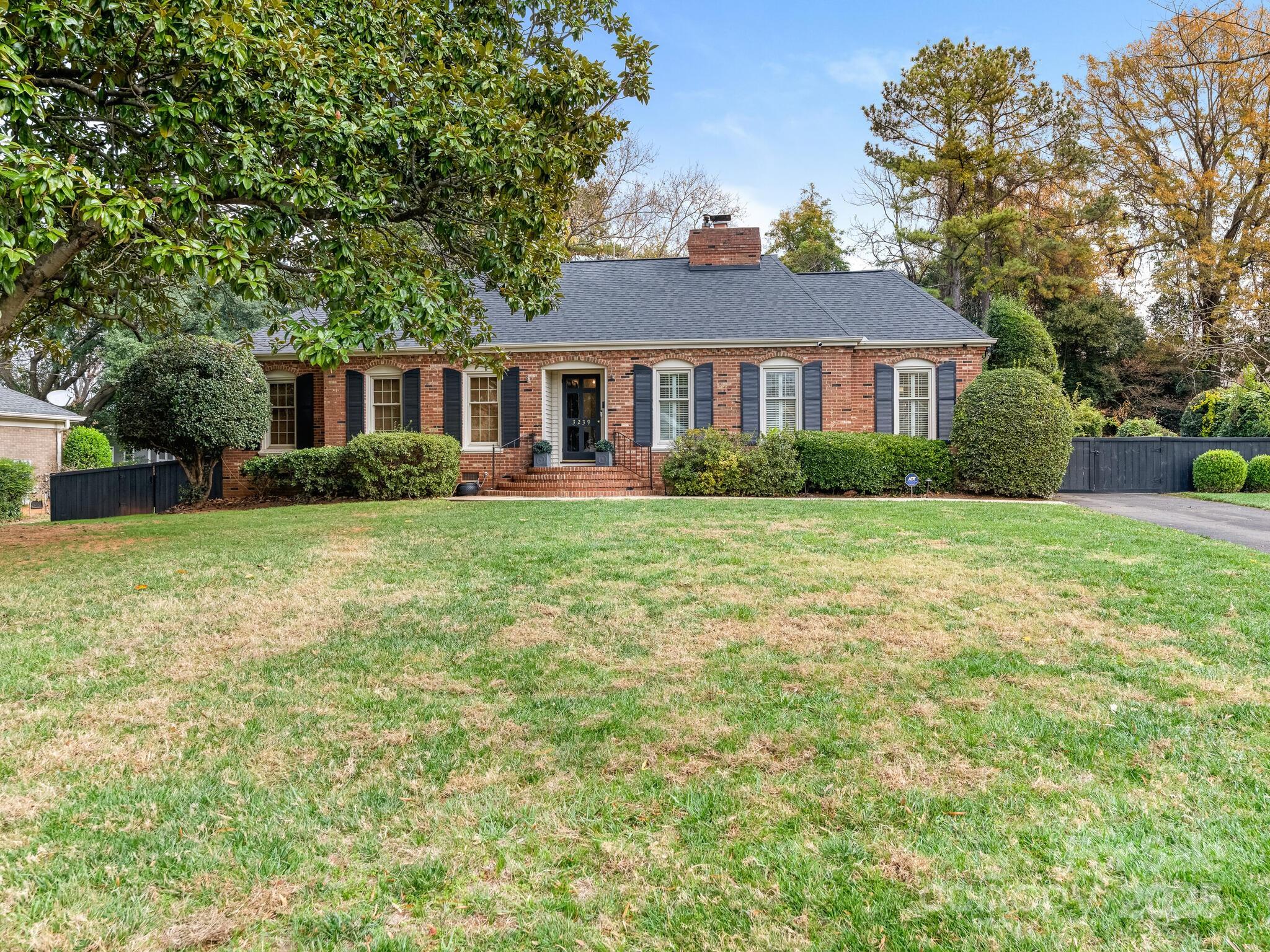 3239 Sunnybrook Drive