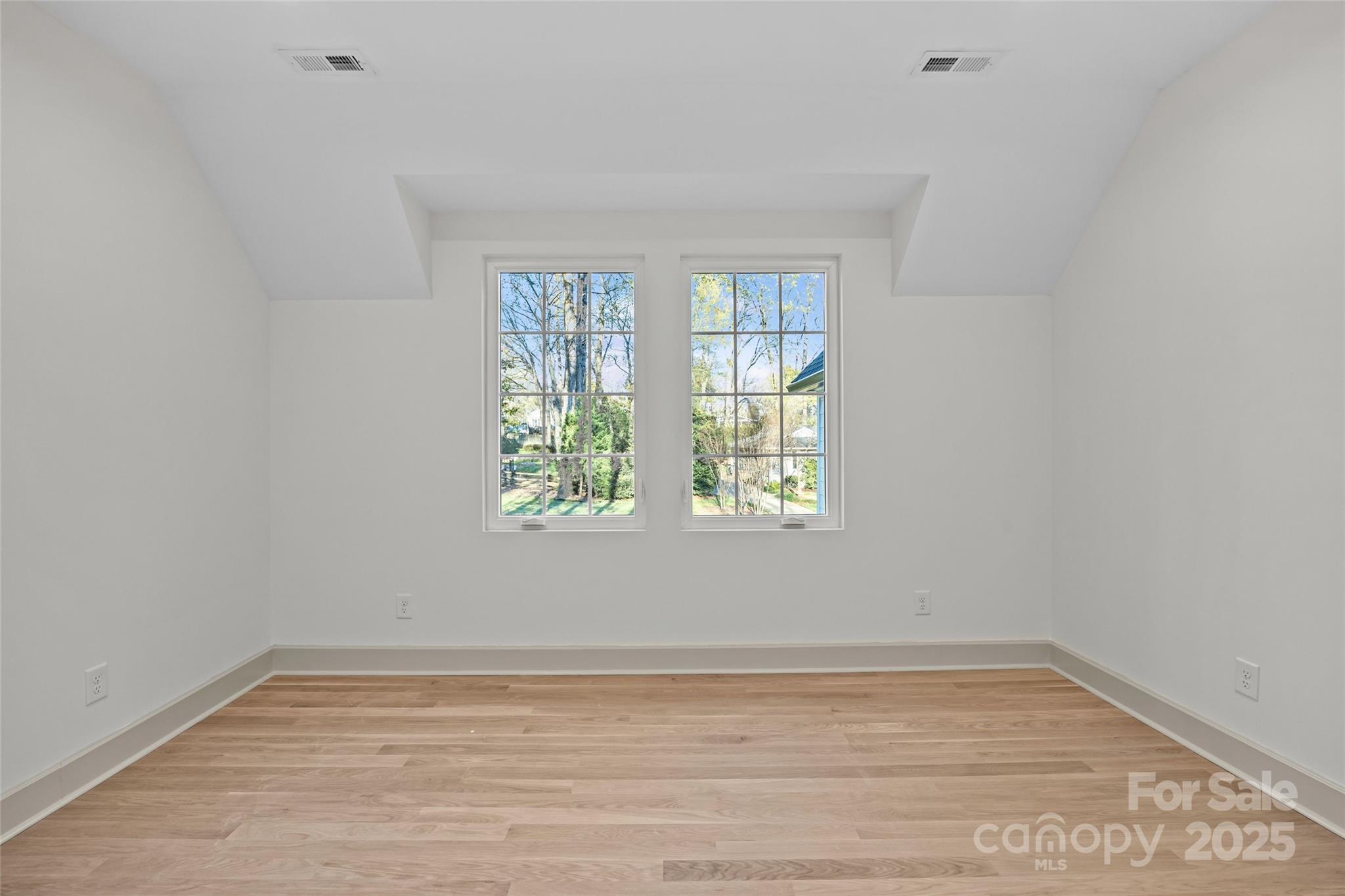 4808 Crooked Oak Lane