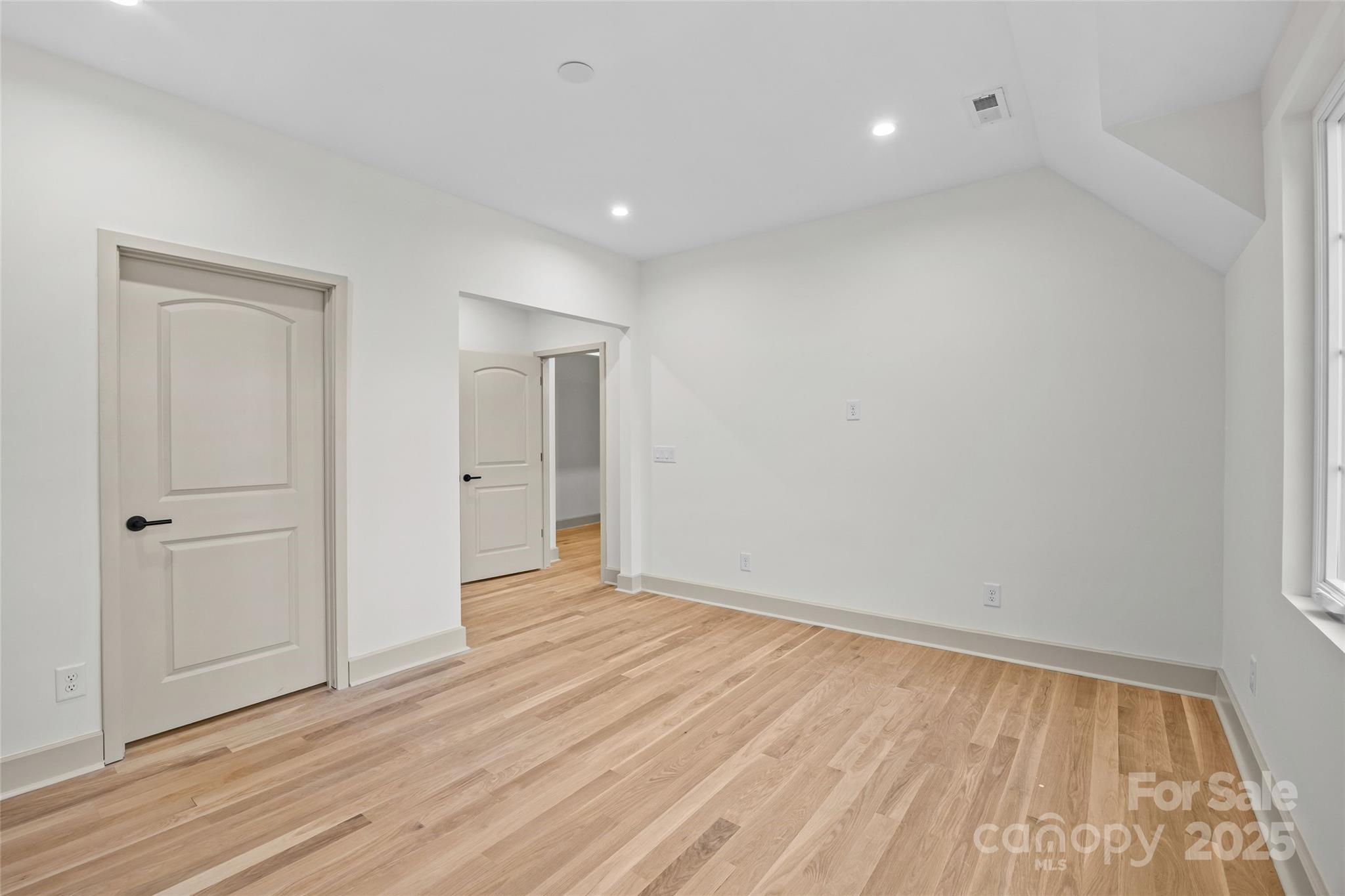4808 Crooked Oak Lane