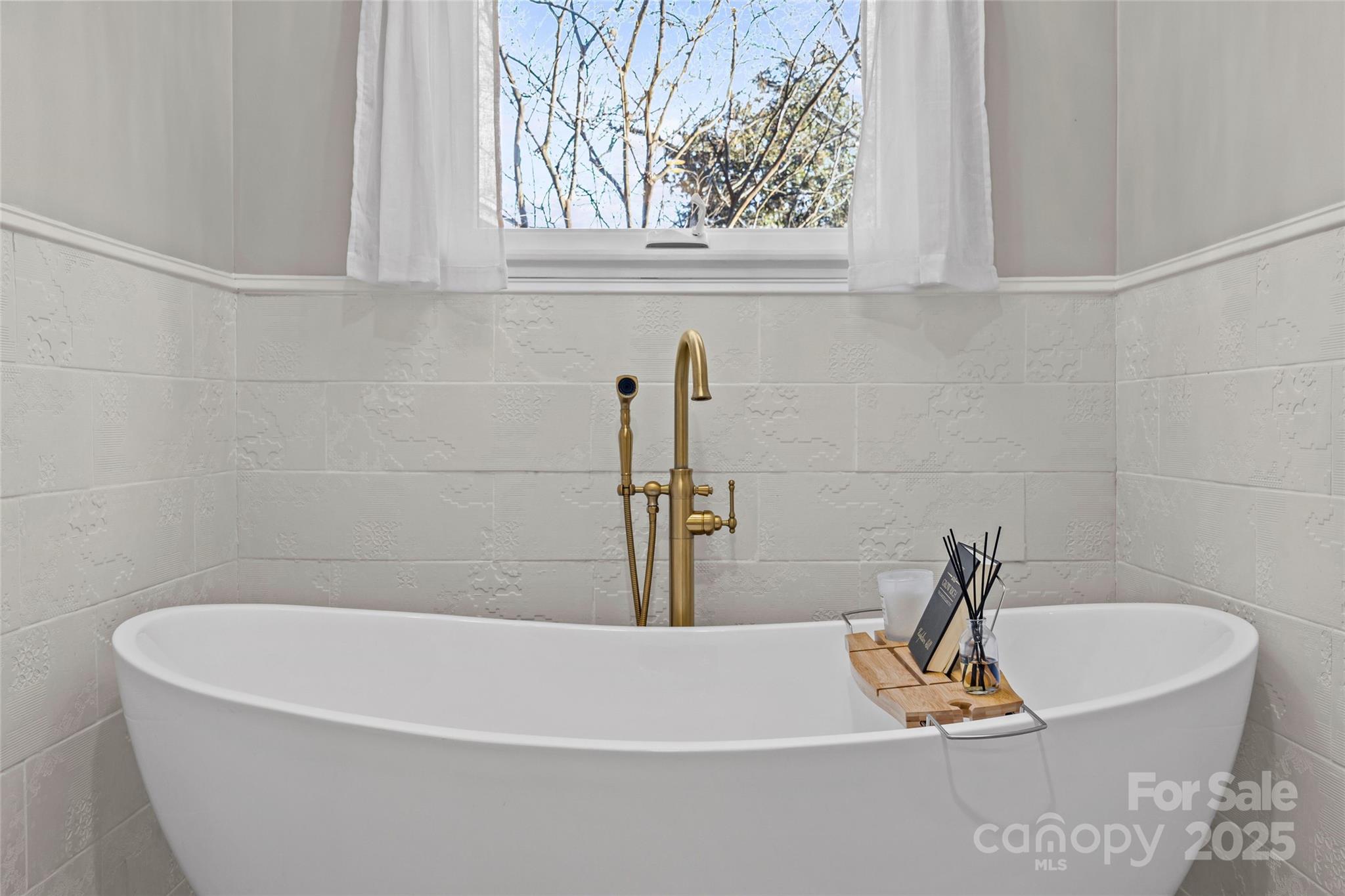 4808 Crooked Oak Lane