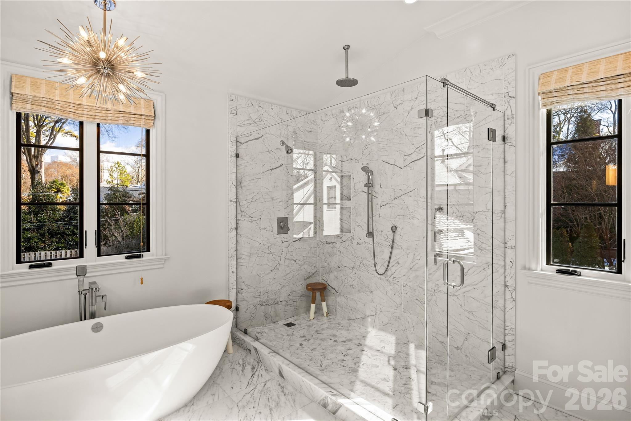 1935 Queens Road W