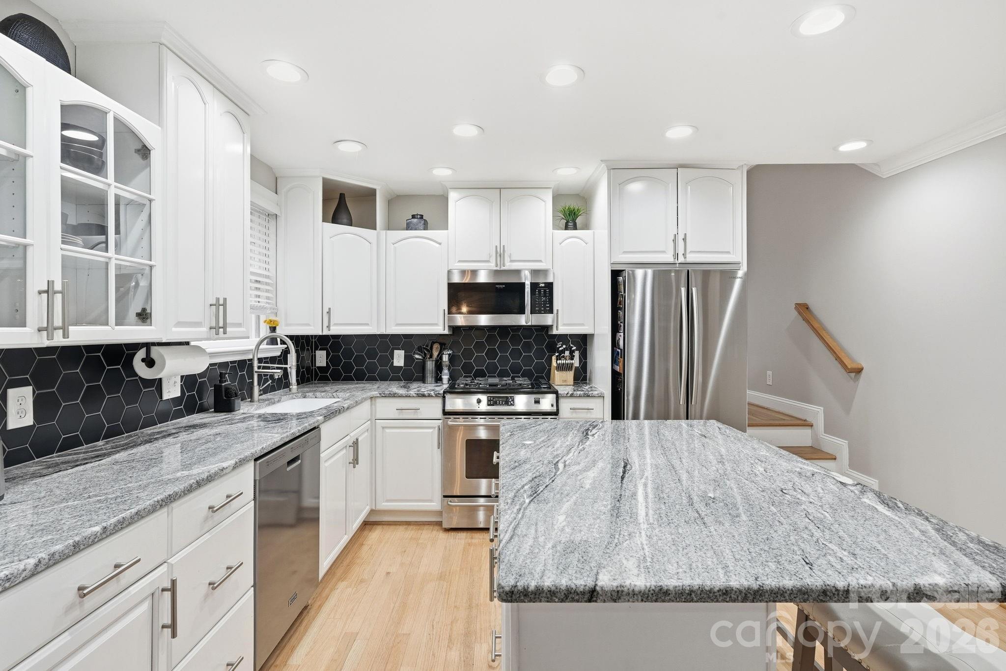 431 Lynn Avenue