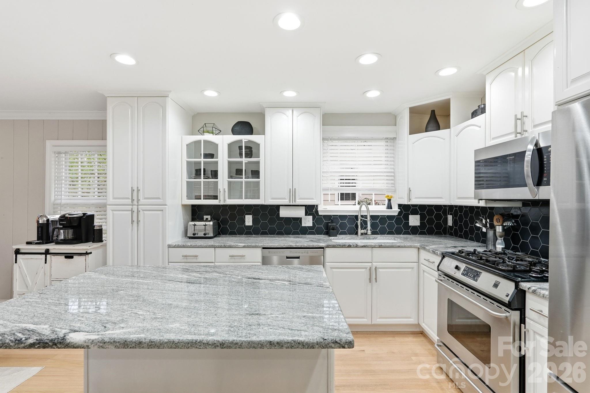 431 Lynn Avenue