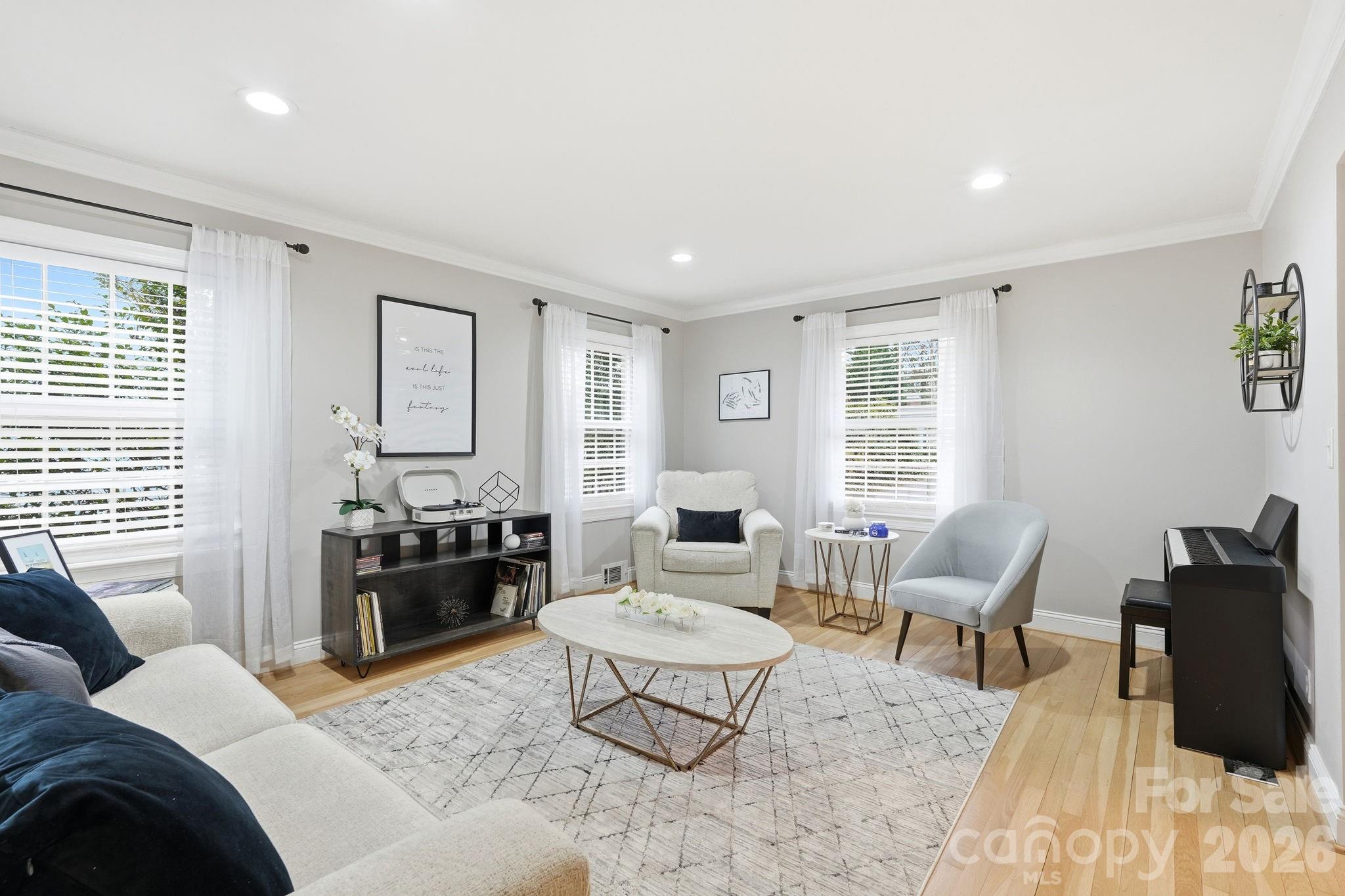 431 Lynn Avenue