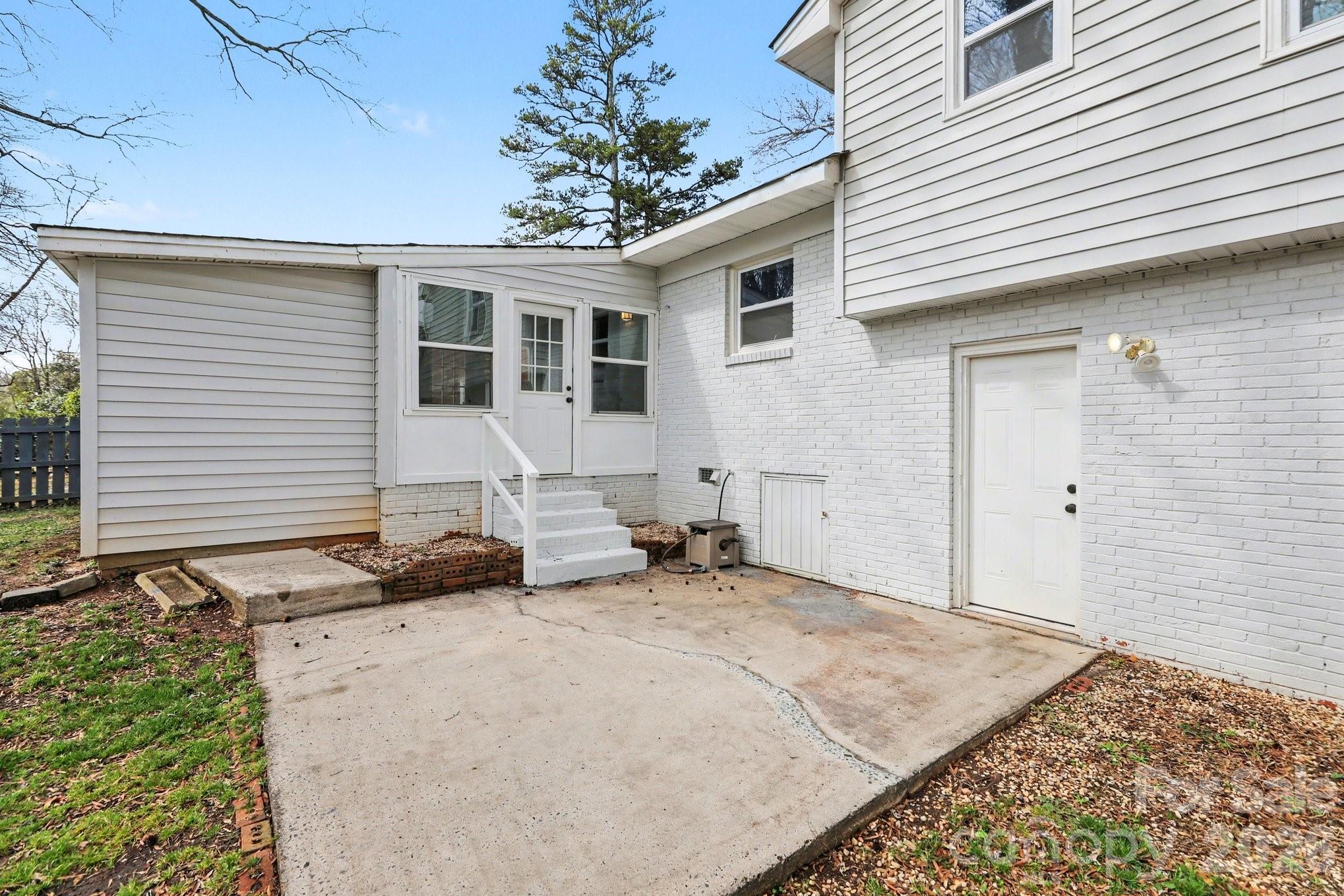 5416 Grafton Drive