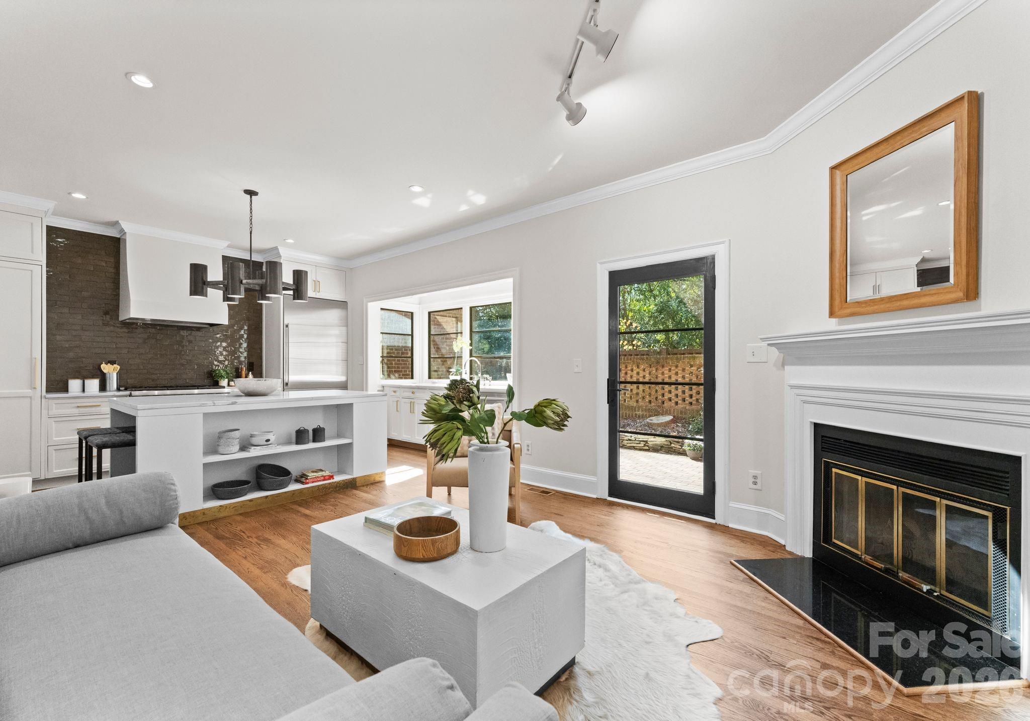 236 Perrin Place