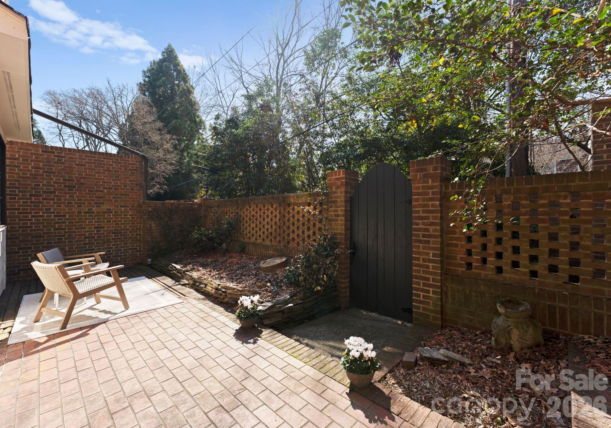 236 Perrin Place