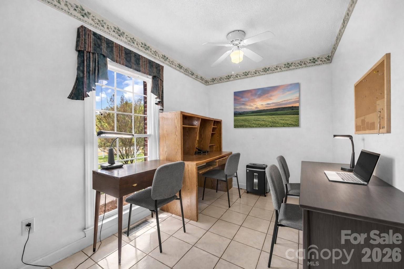 824 N Forest Hills School Road