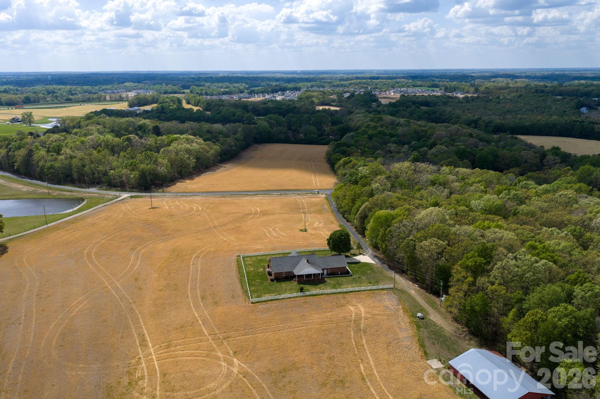 824 N Forest Hills School Road