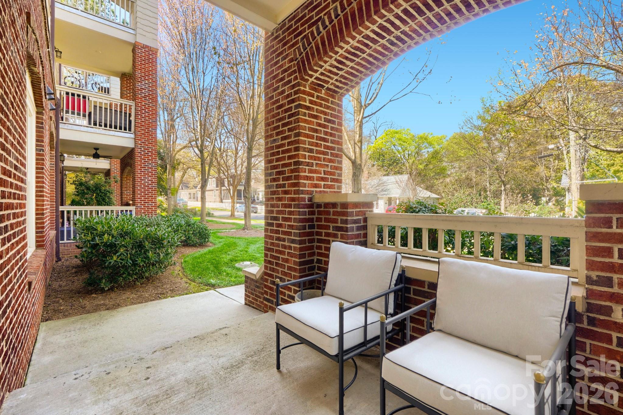 518 Clarice Avenue Unit: 100