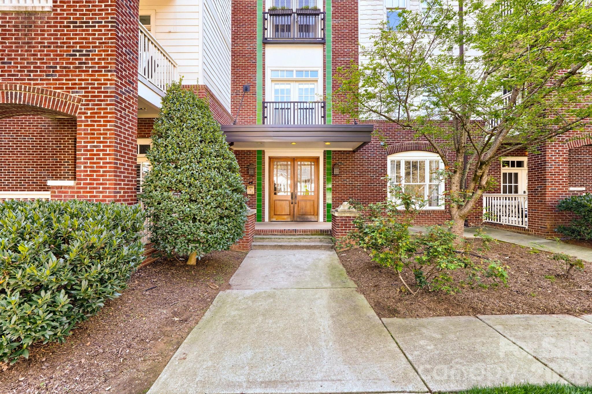 518 Clarice Avenue Unit: 100