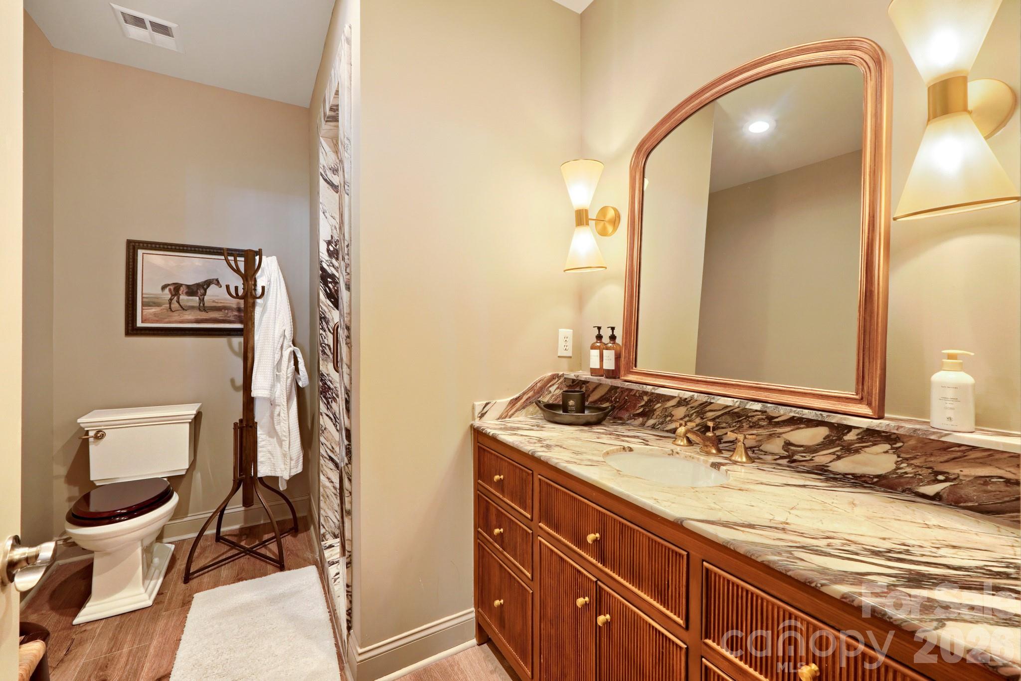 518 Clarice Avenue Unit: 100