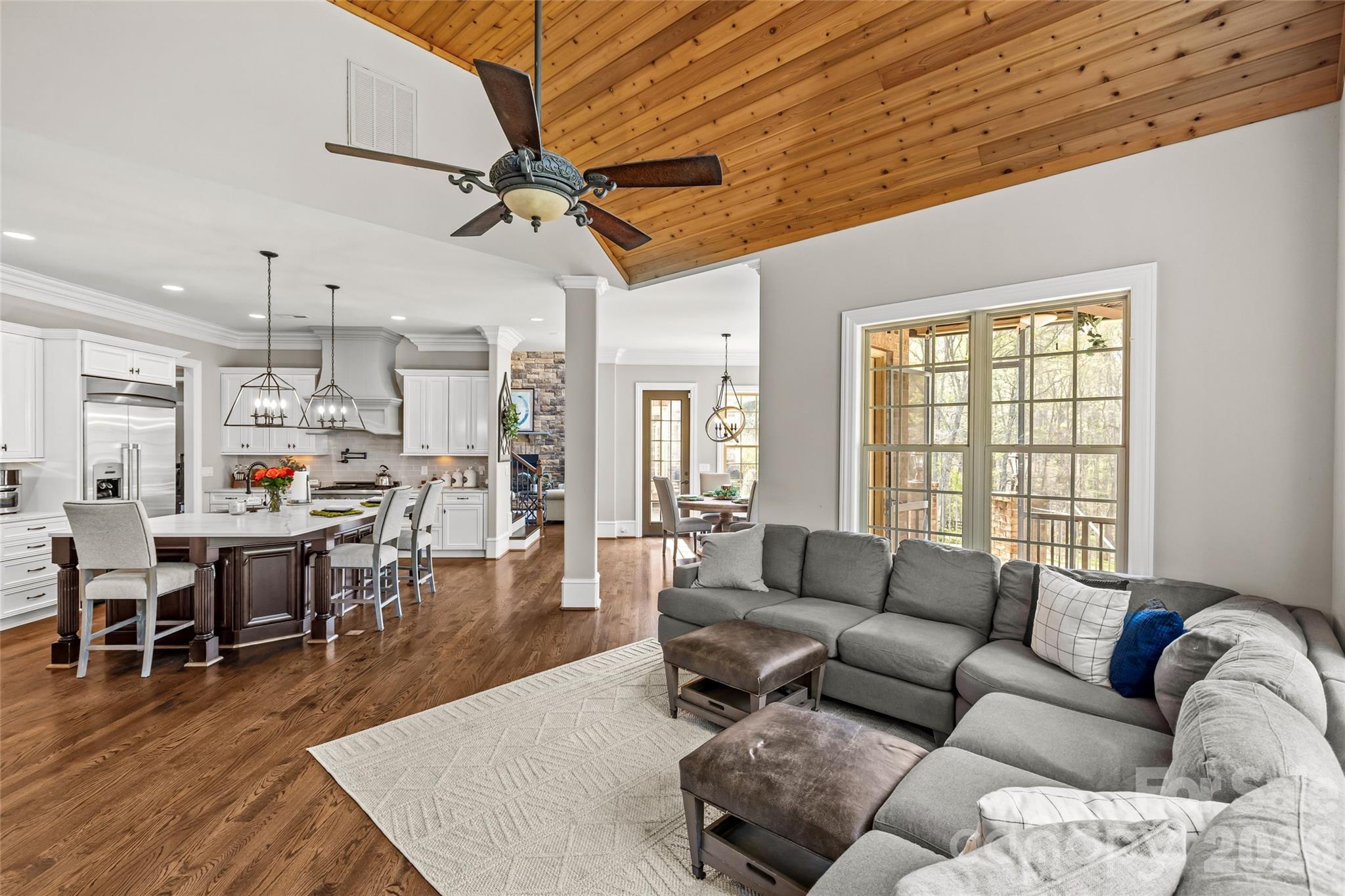 253 Old Post Road