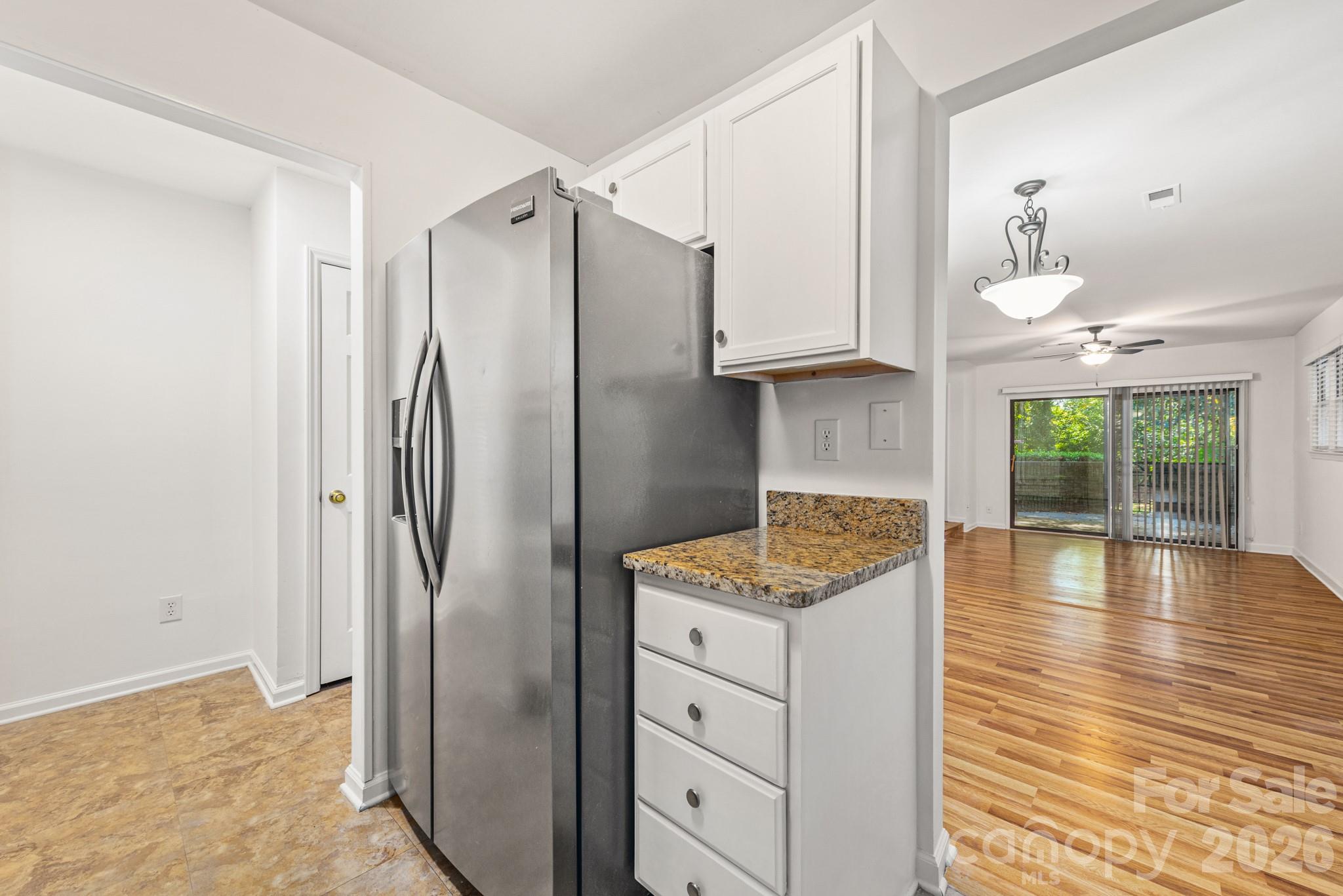 2715 Selwyn Avenue Unit: 34
