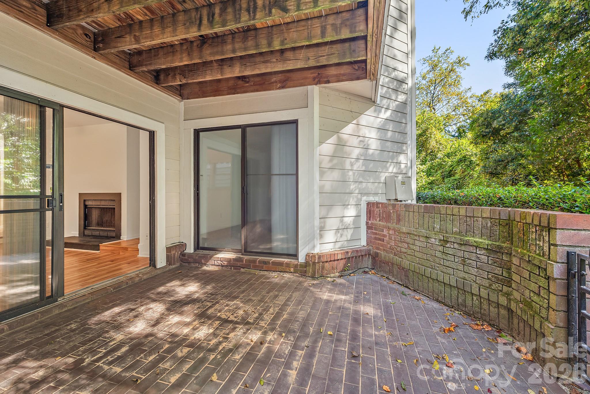 2715 Selwyn Avenue Unit: 34