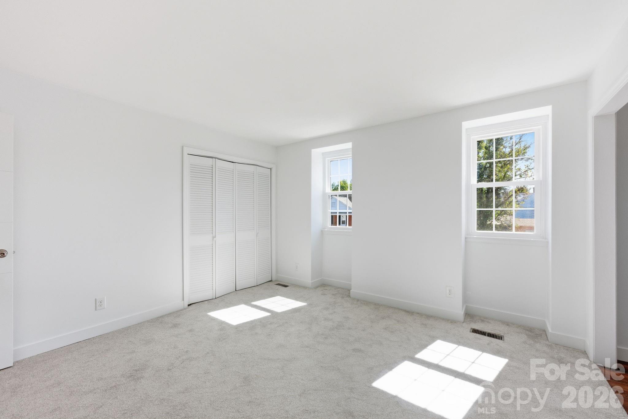 8005 Regent Park Lane