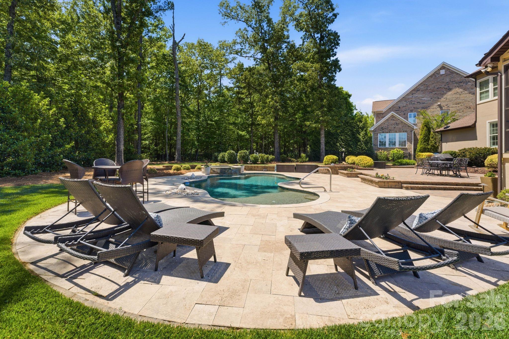 1414 Smoketree Court