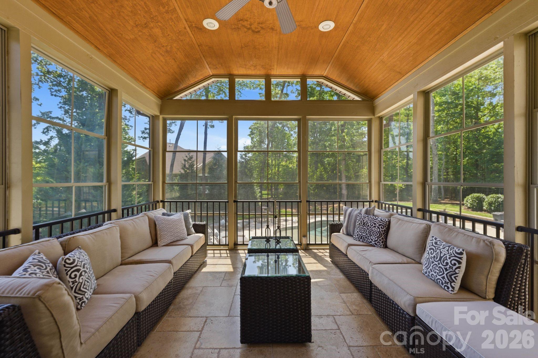 1414 Smoketree Court