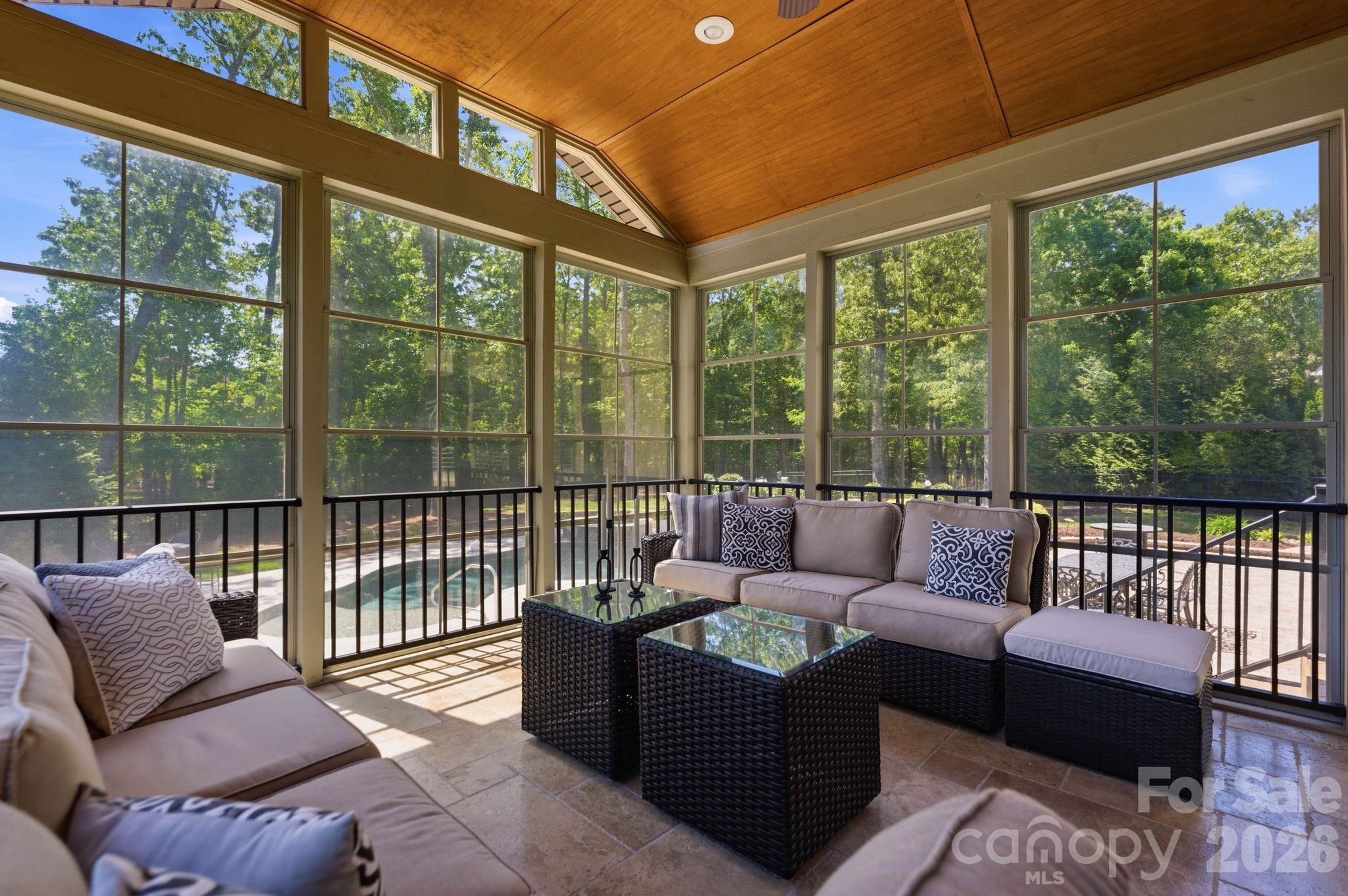 1414 Smoketree Court