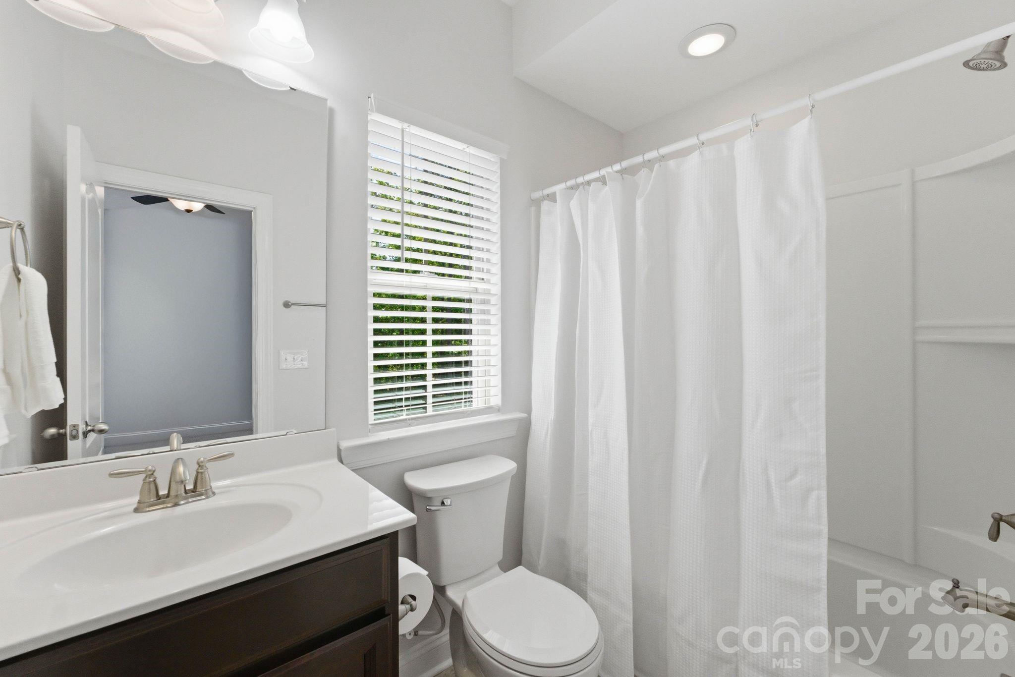 1414 Smoketree Court