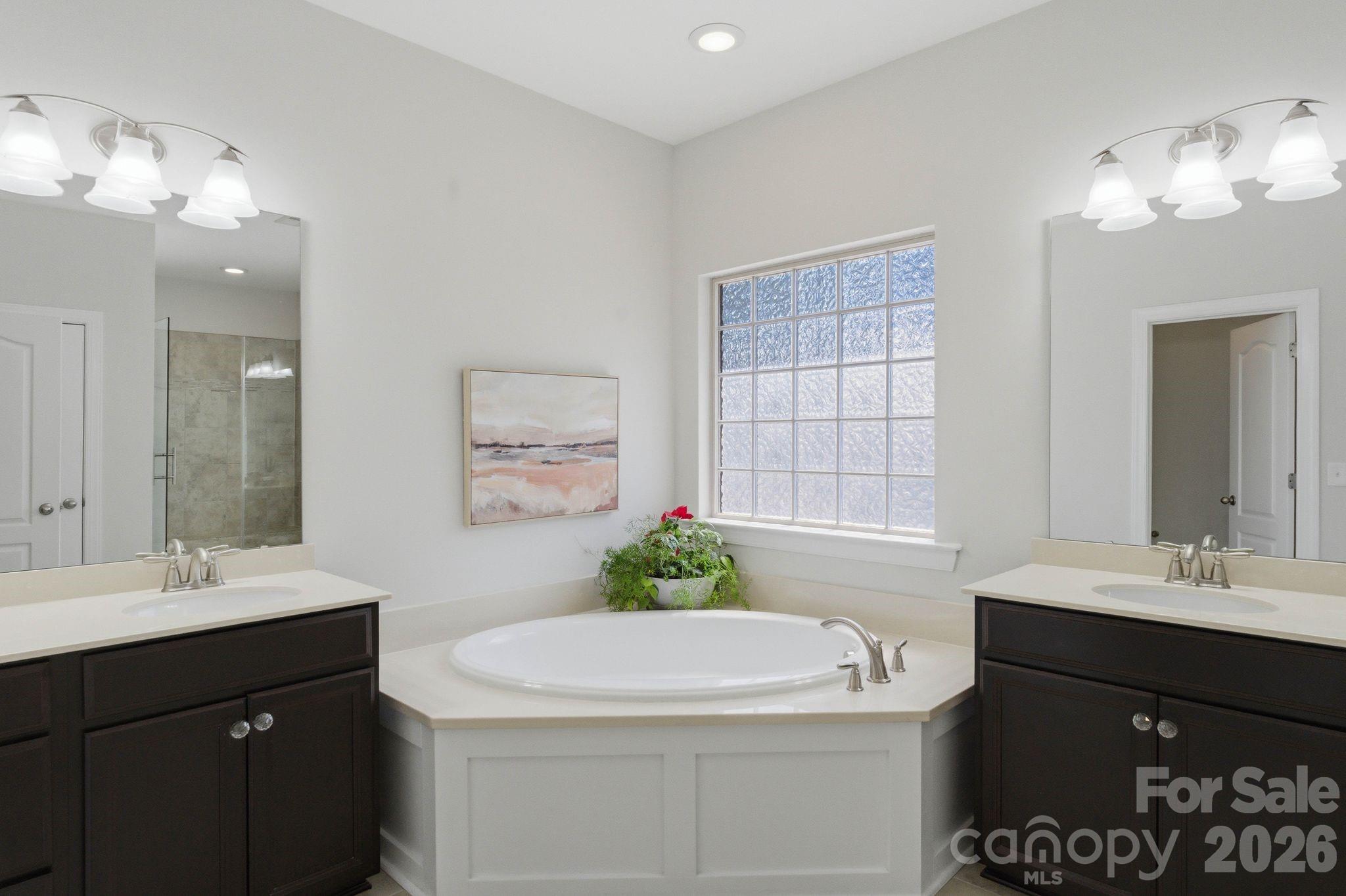 1414 Smoketree Court