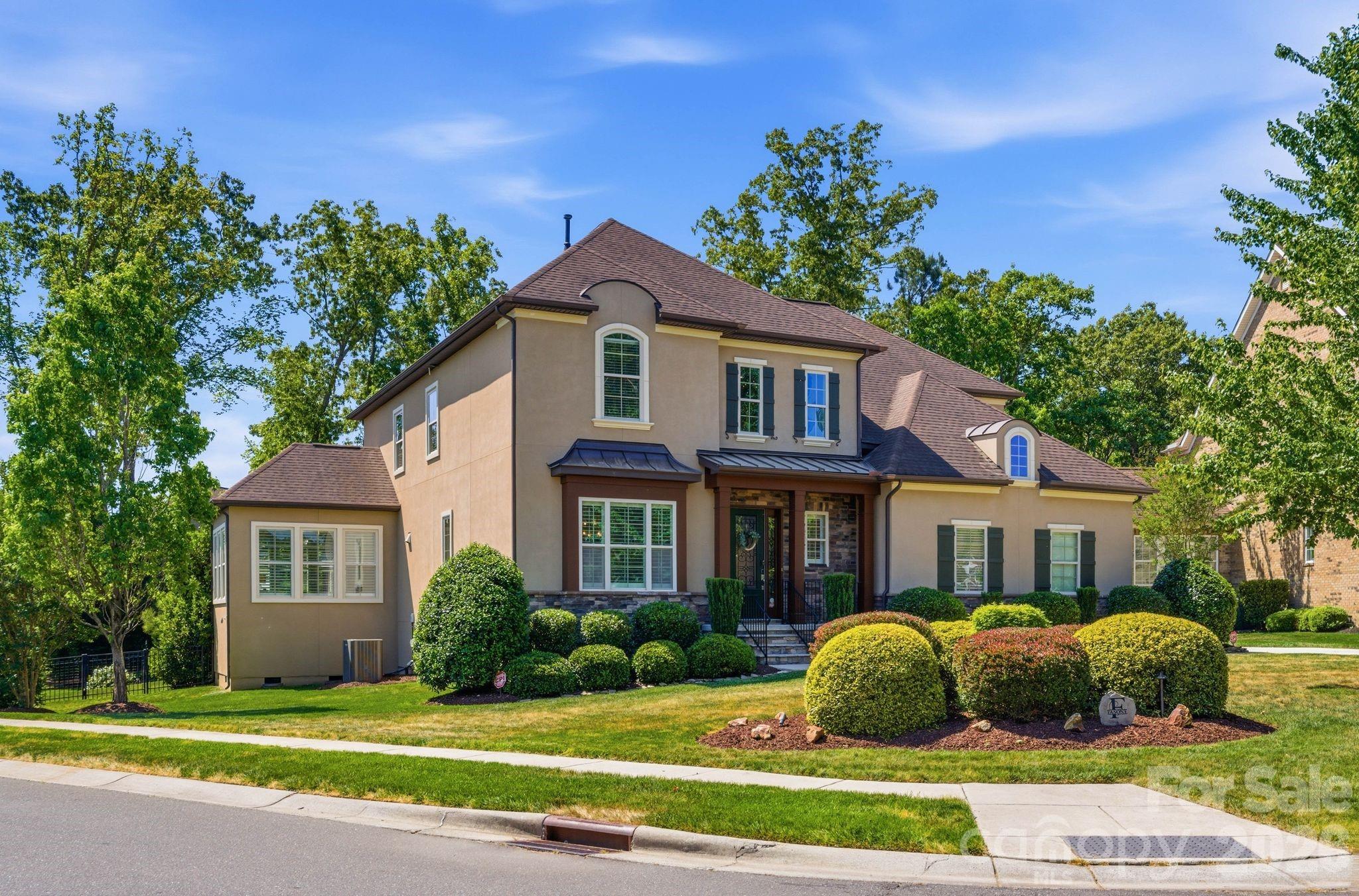 1414 Smoketree Court