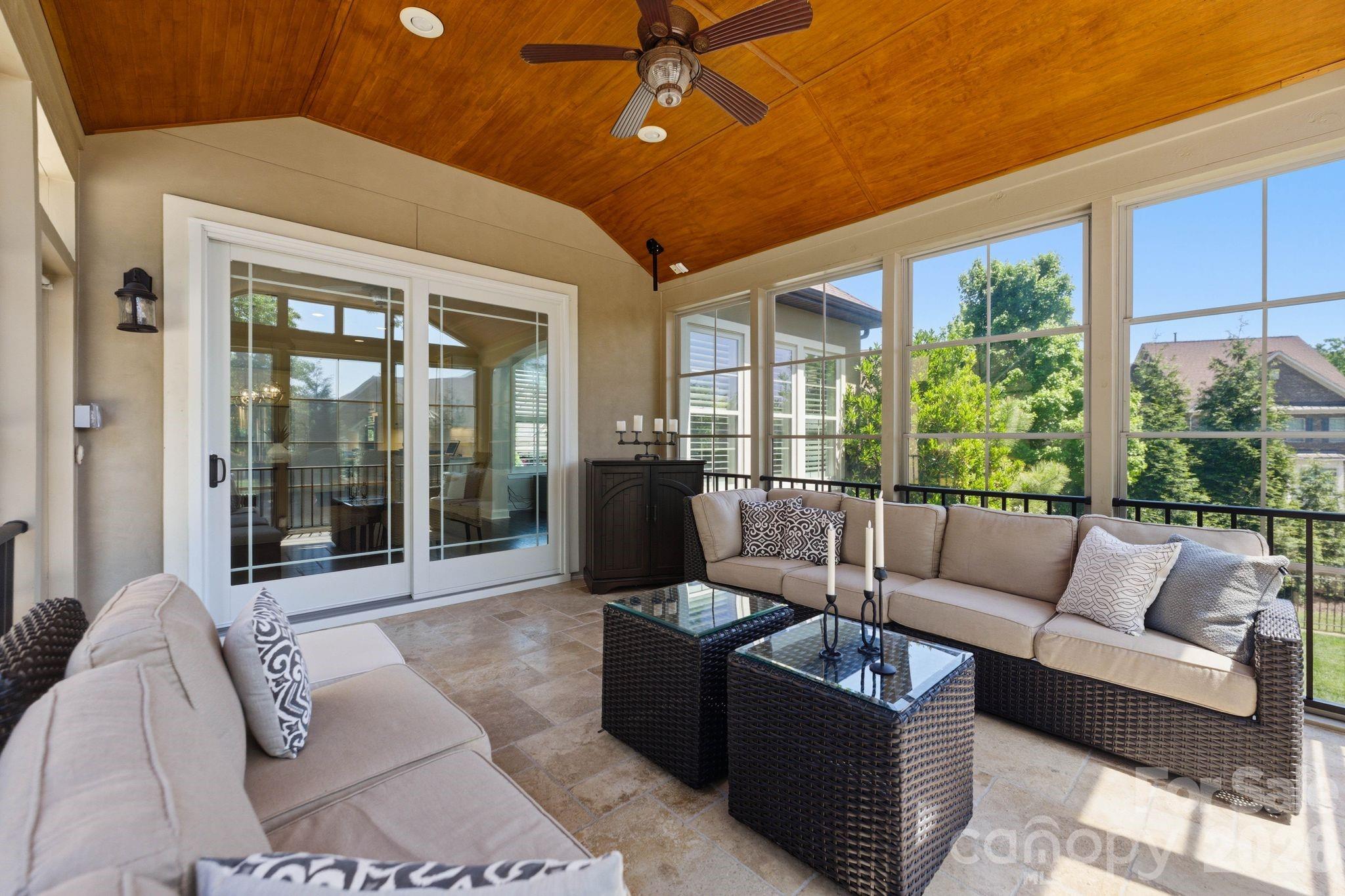 1414 Smoketree Court