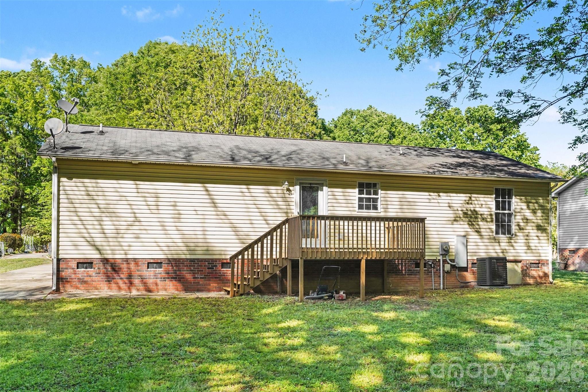 112 Ridgewood Drive