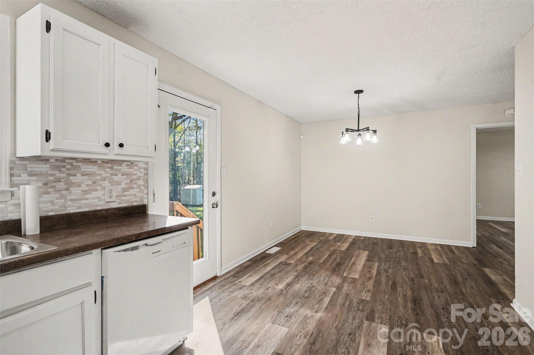 112 Ridgewood Drive