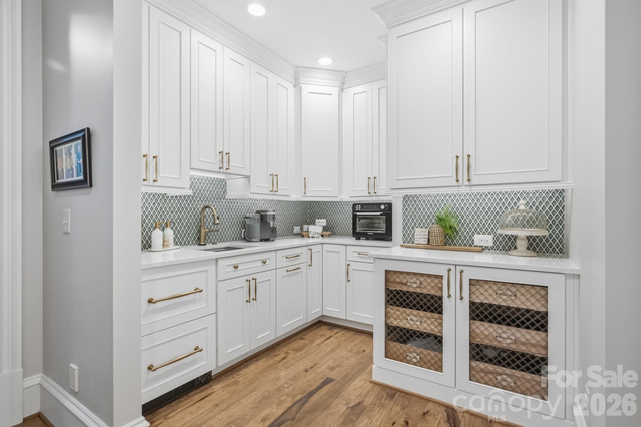 9717 Lancaster Highway