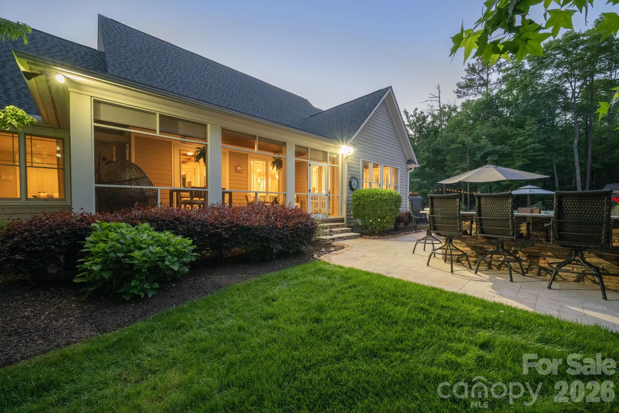 9717 Lancaster Highway