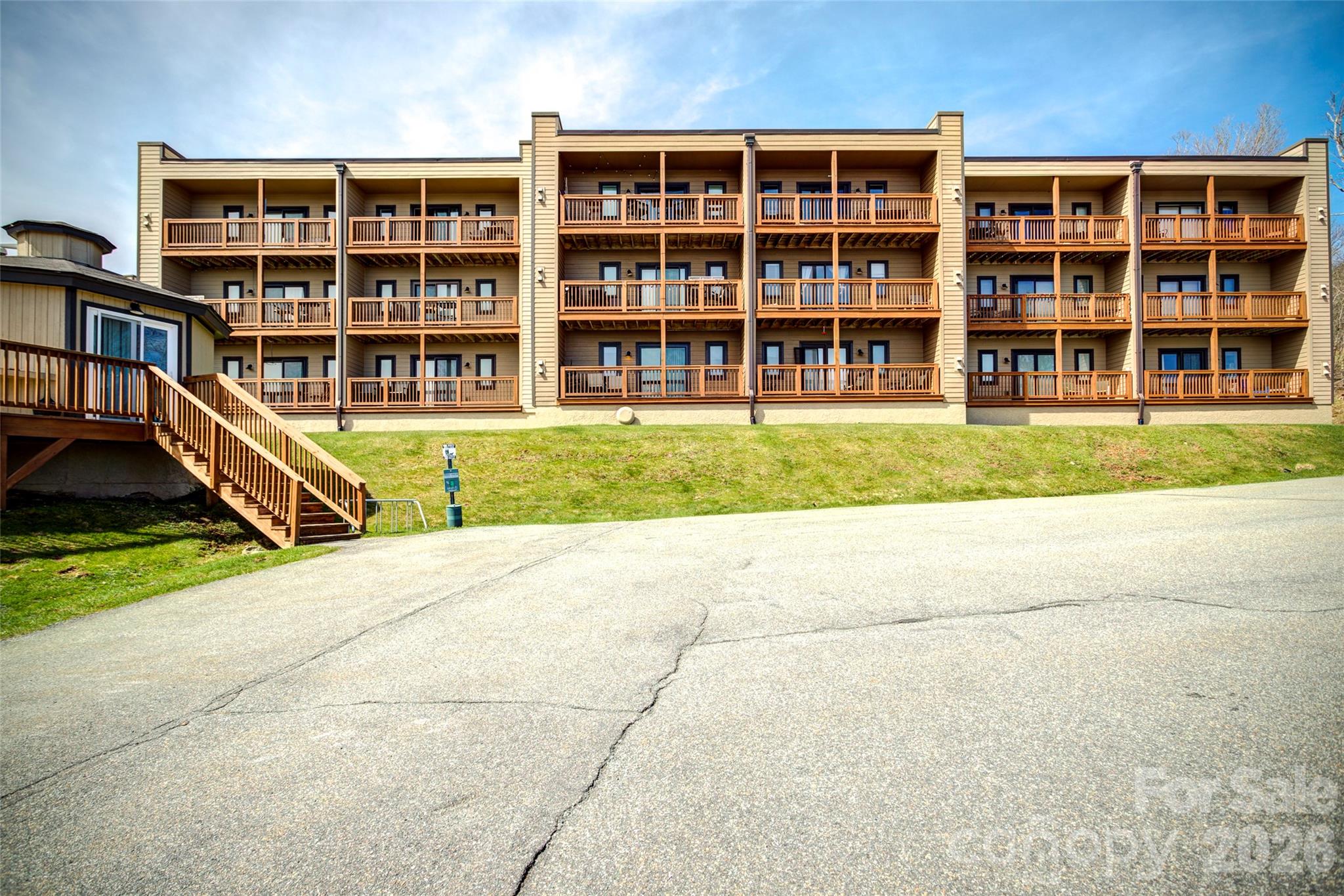103 Sugar Ski Drive Unit: 331