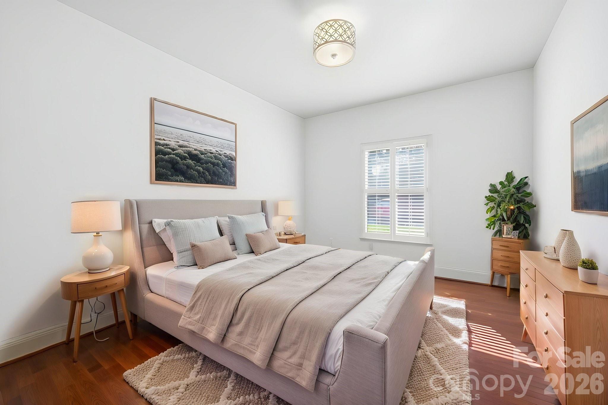 2440 Selwyn Avenue Unit: B