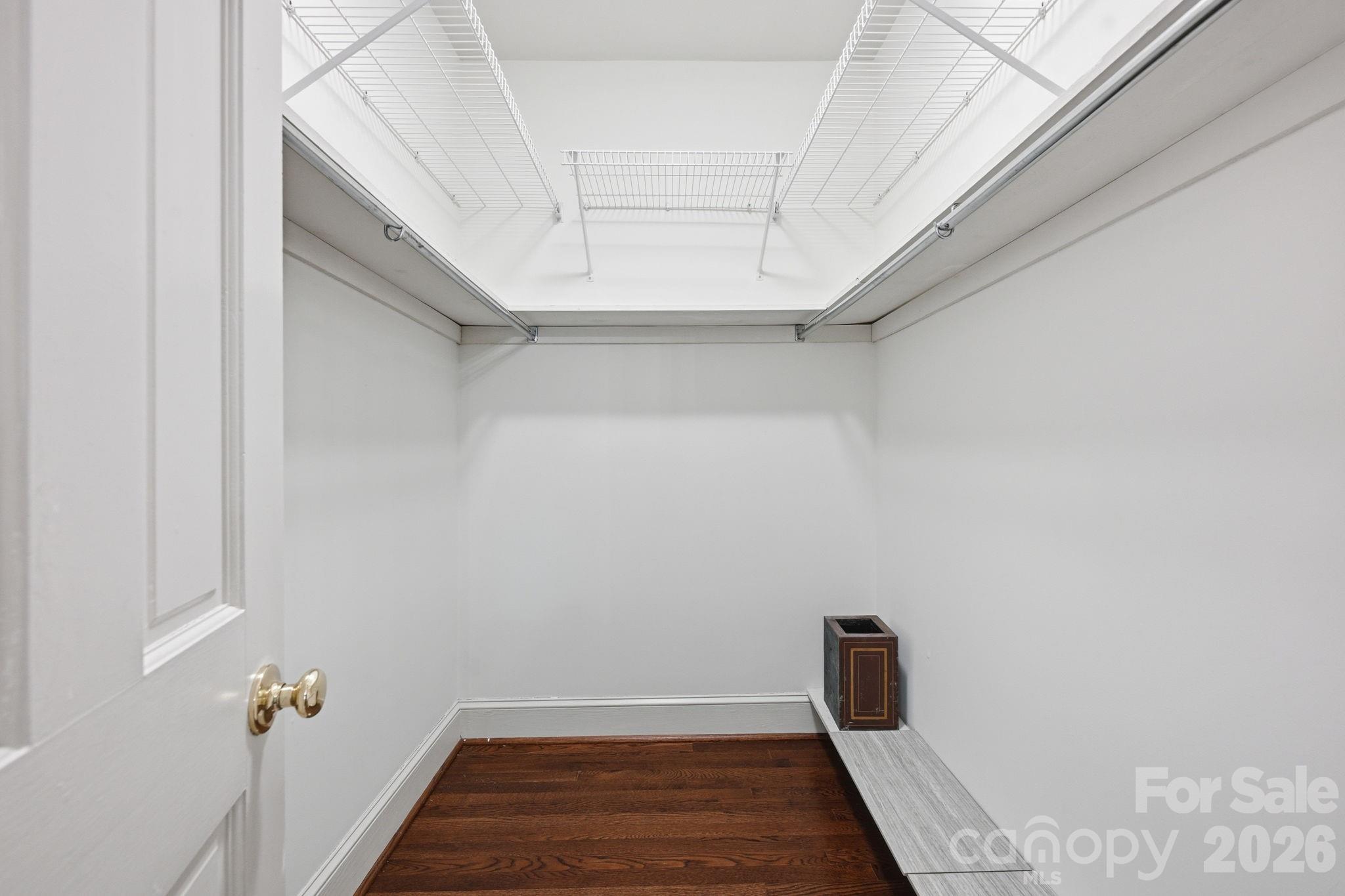 2440 Selwyn Avenue Unit: B