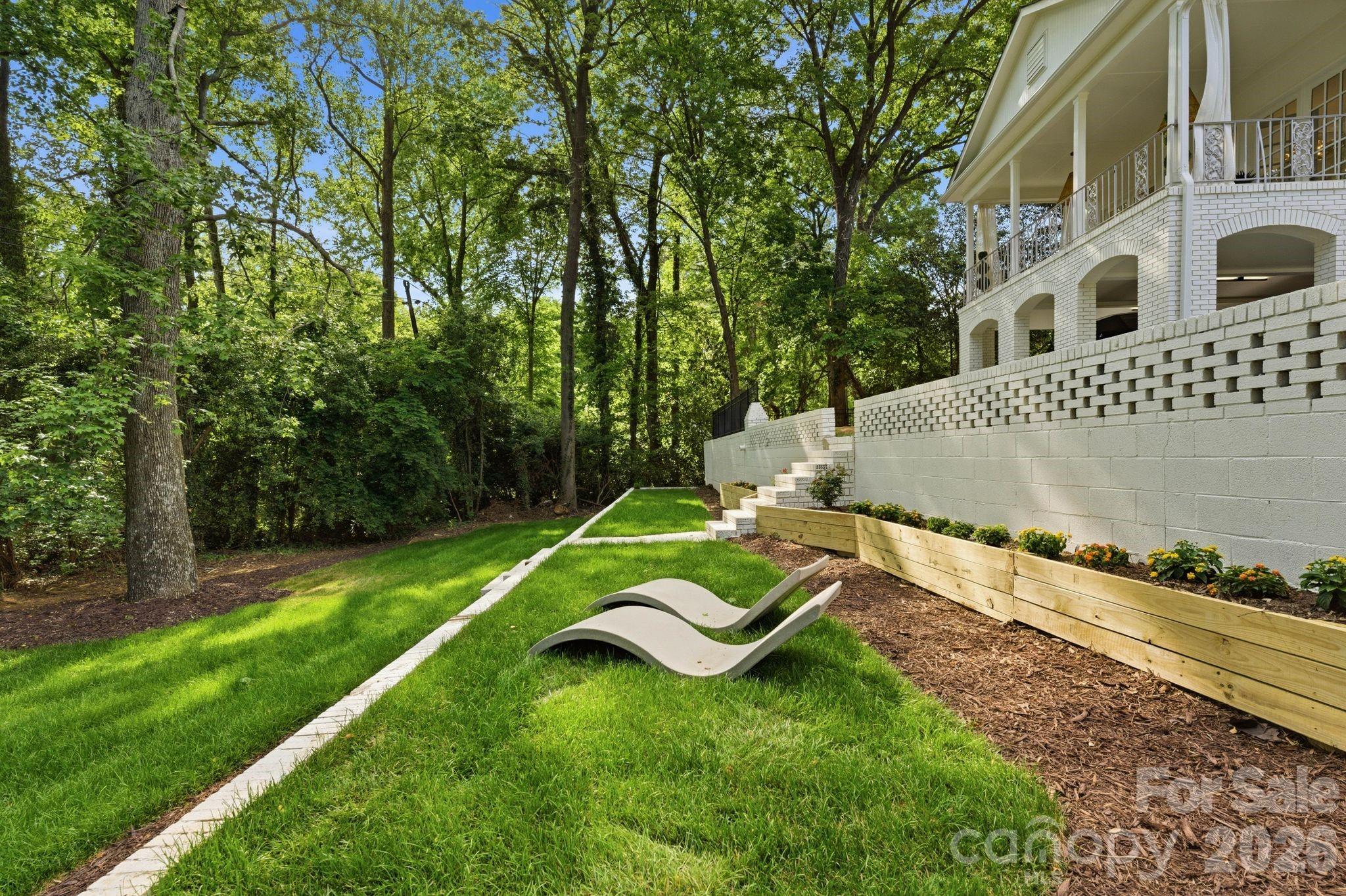 2823 Wickersham Road