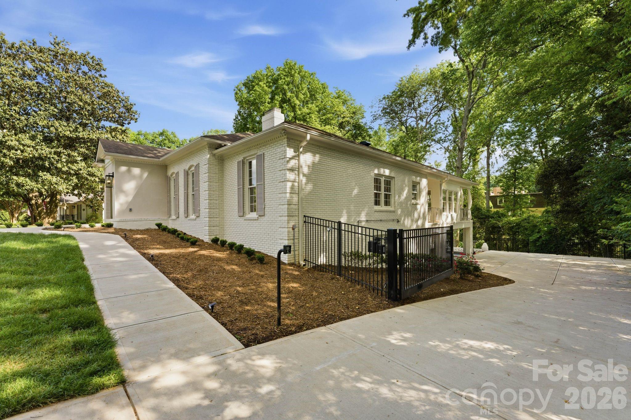 2823 Wickersham Road