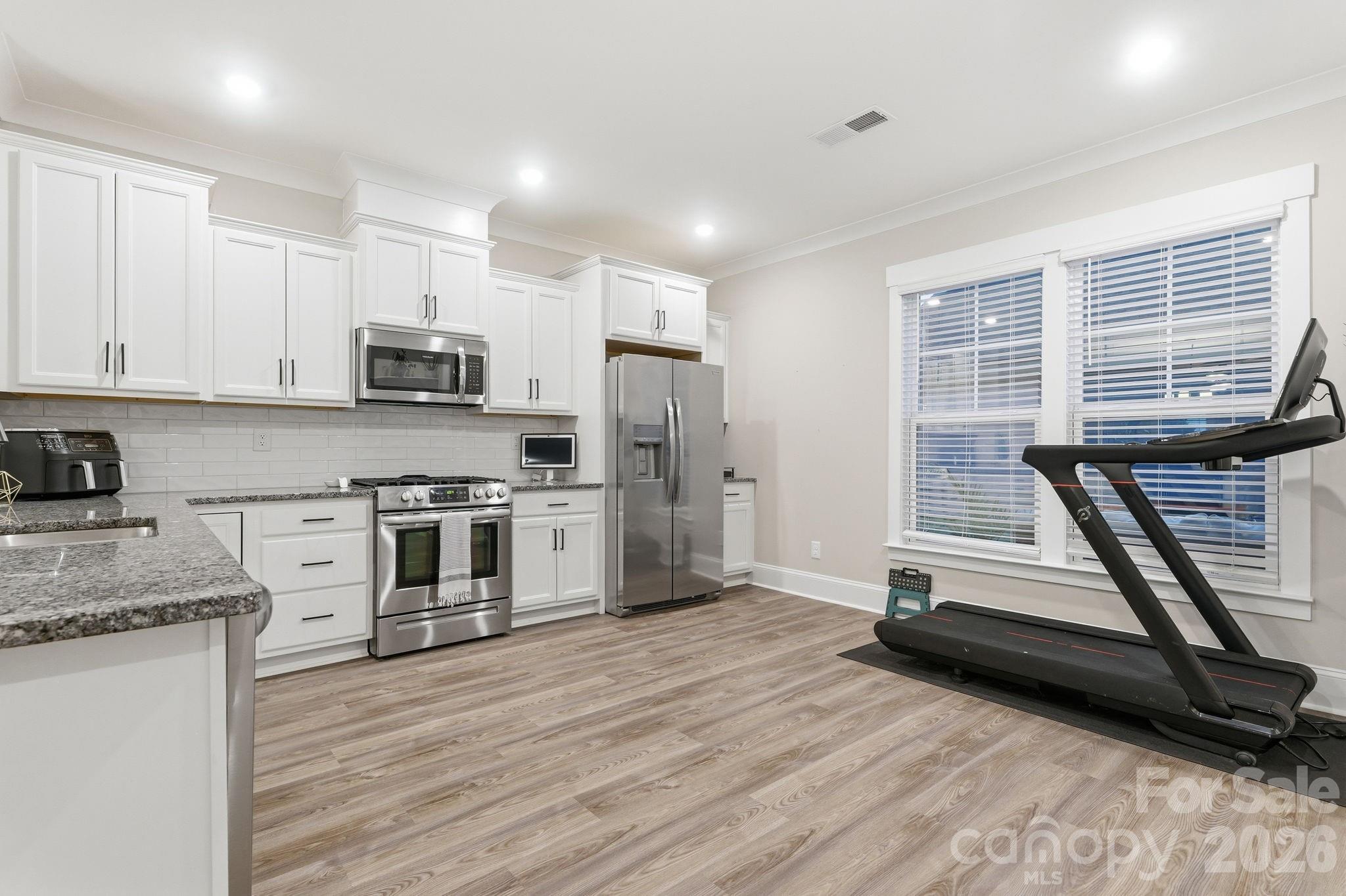 729 Veloway Drive