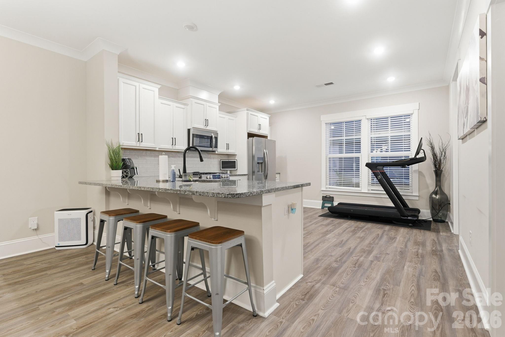 729 Veloway Drive