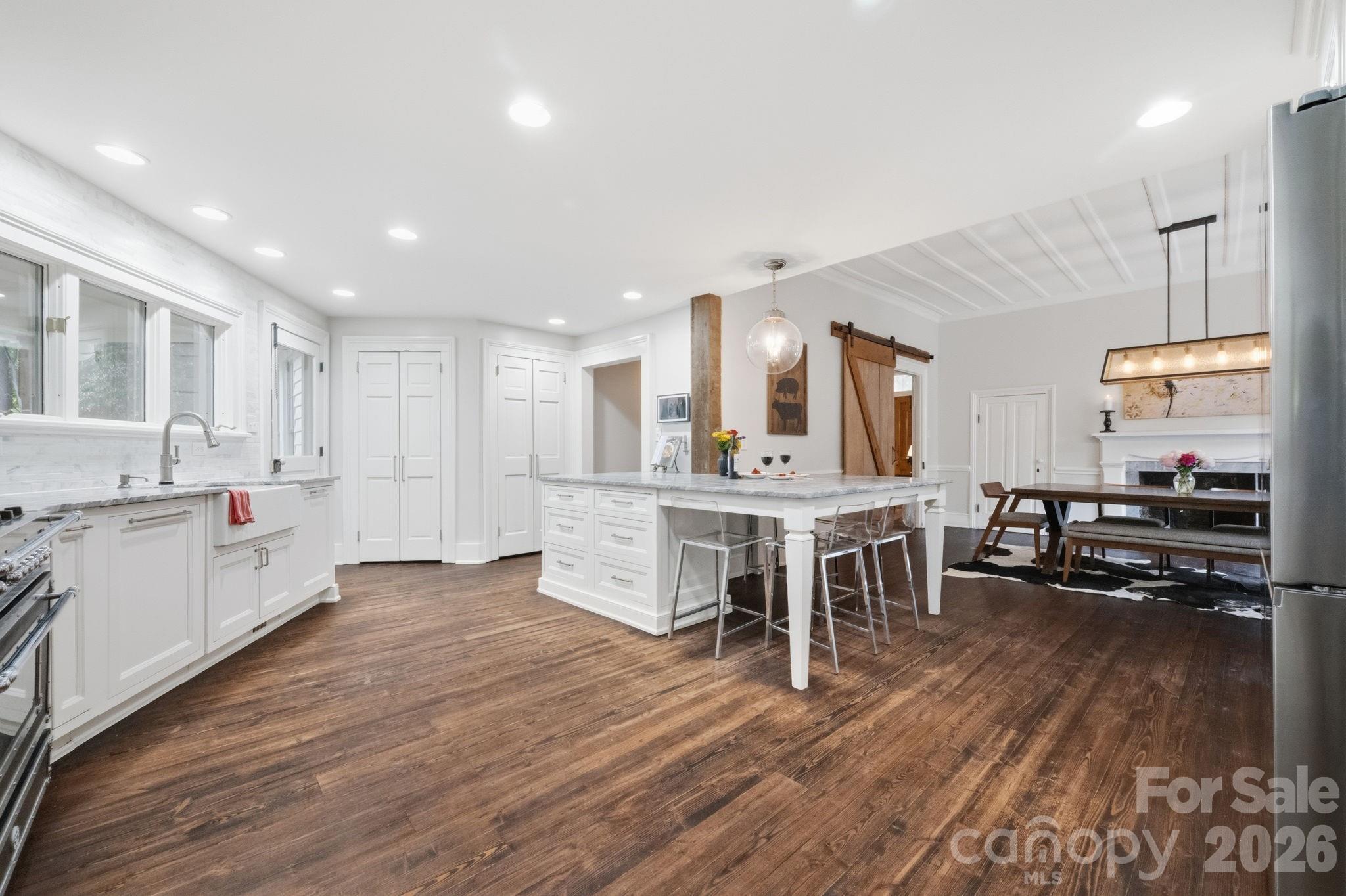 10915 Beatties Ford Road