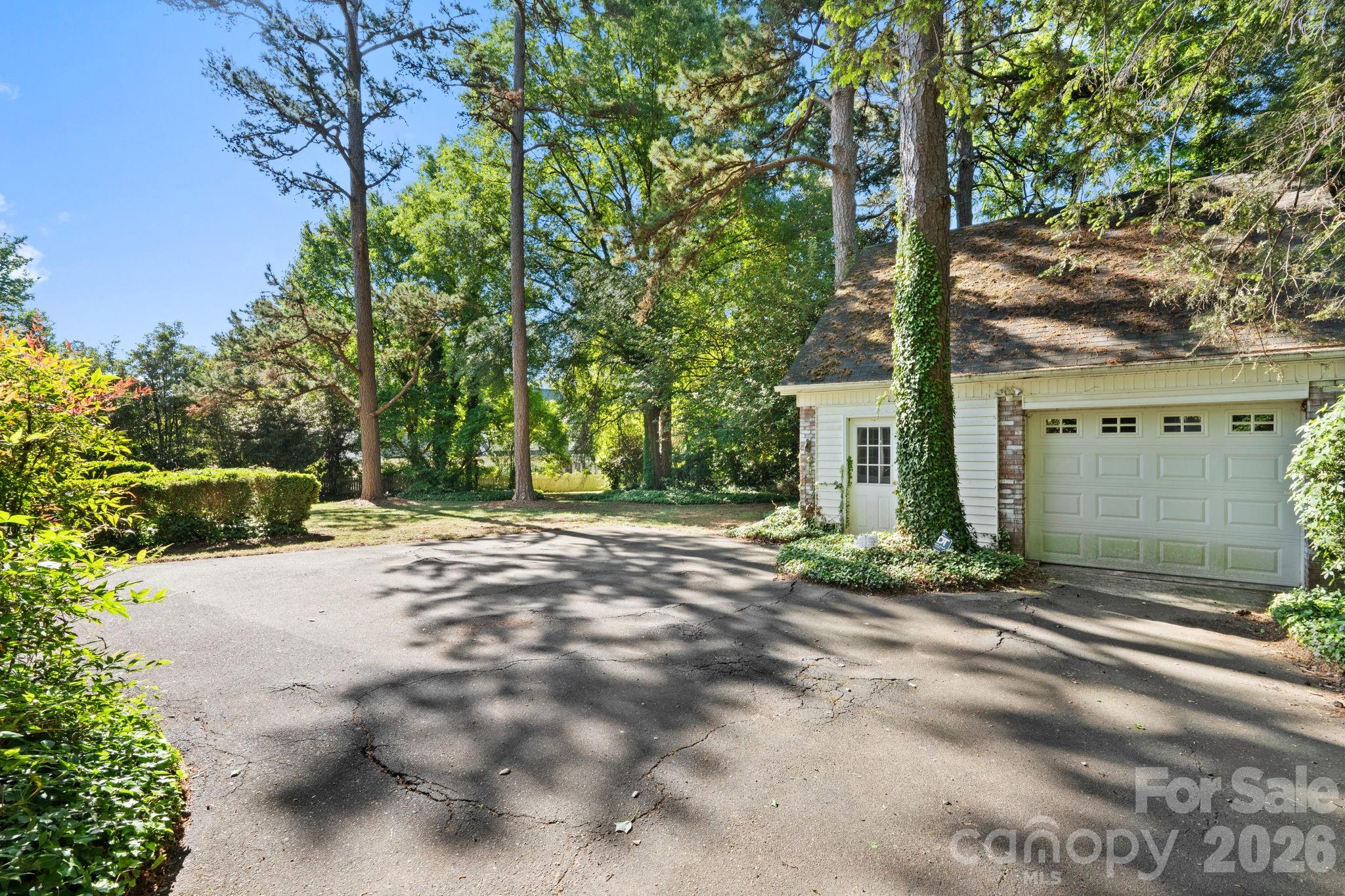 2928 Windsor Road