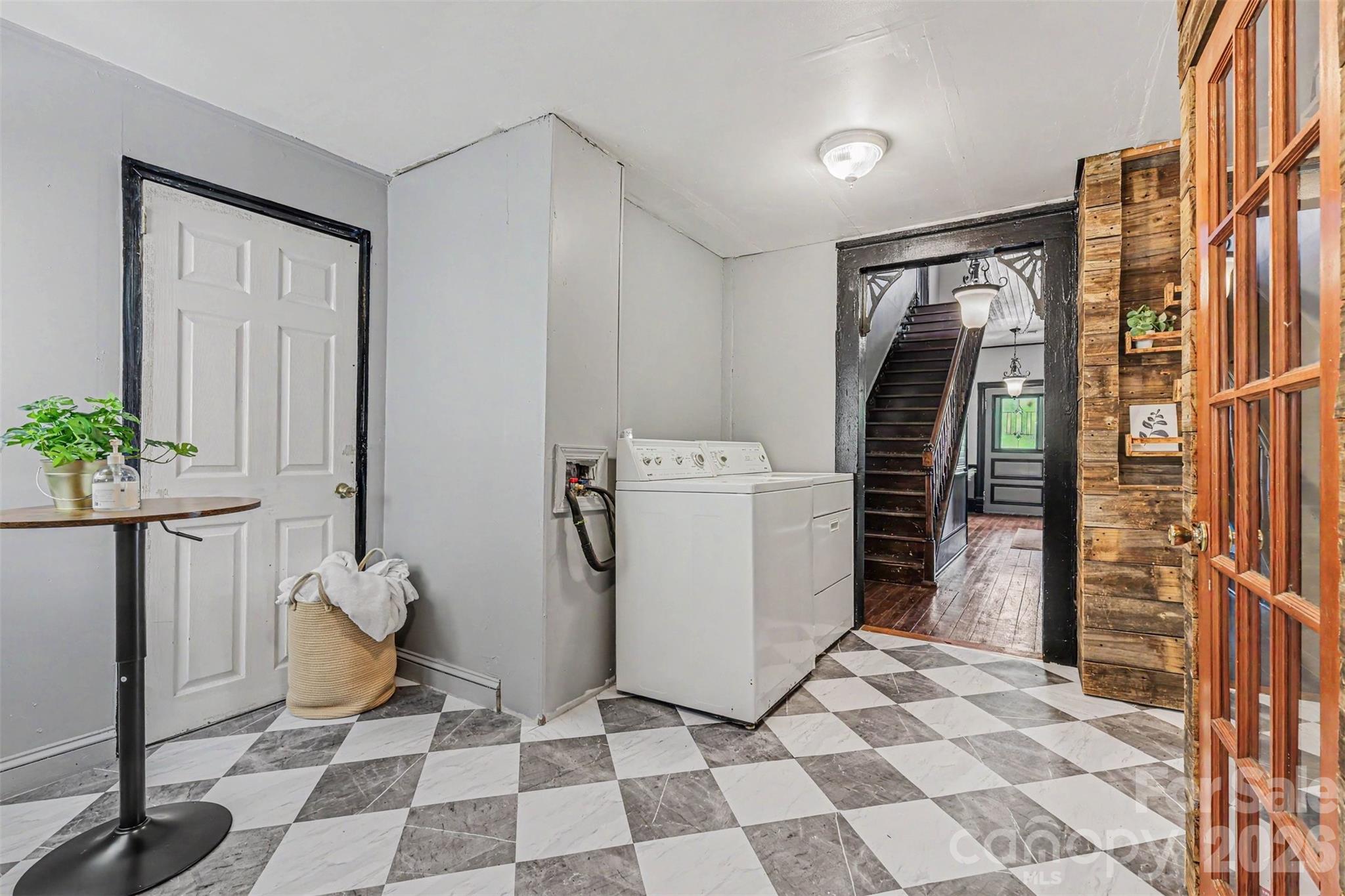 107 Hinton Street