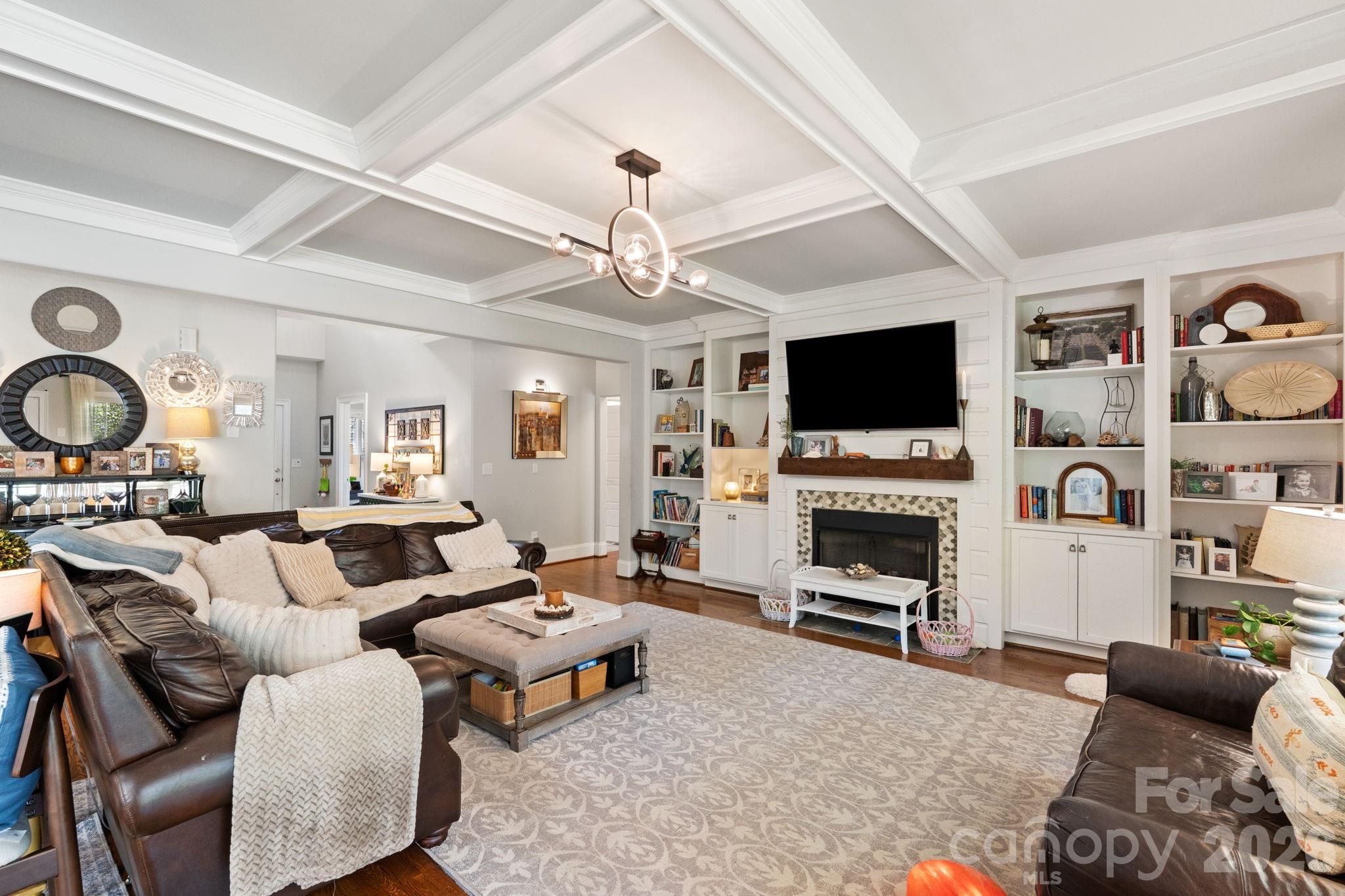 4422 Cheyenne Court