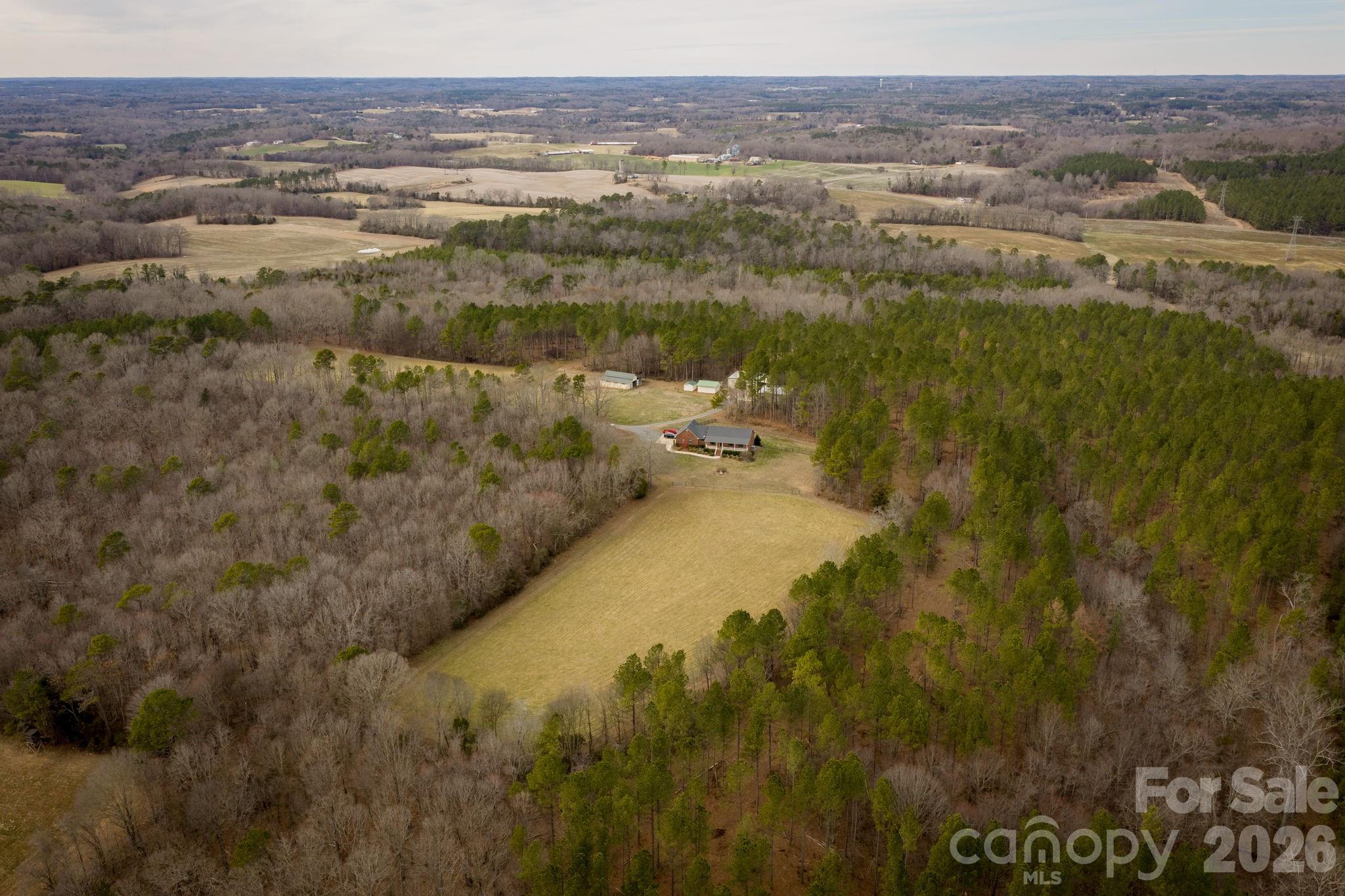7812 Hwy 742 Highway