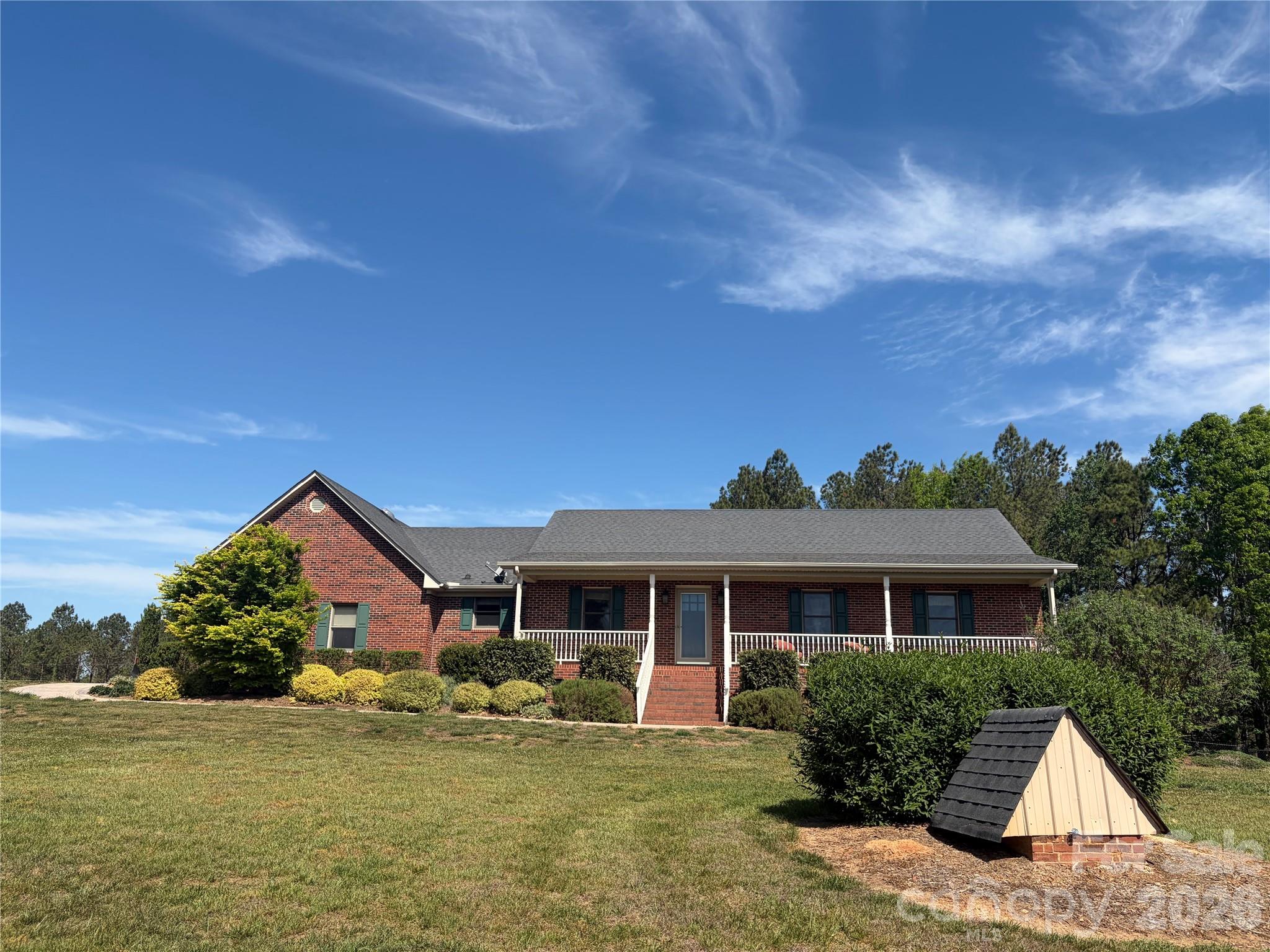 7812 Hwy 742 Highway