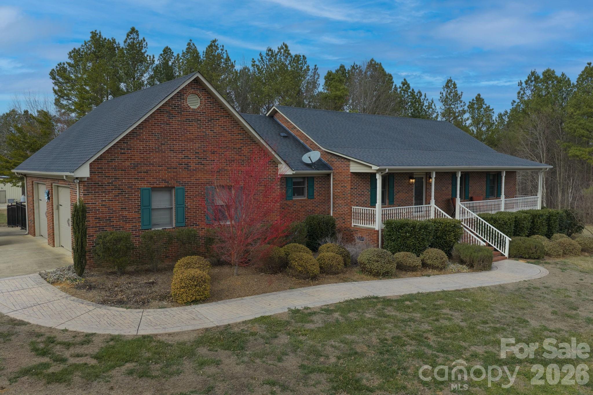 7812 Hwy 742 Highway