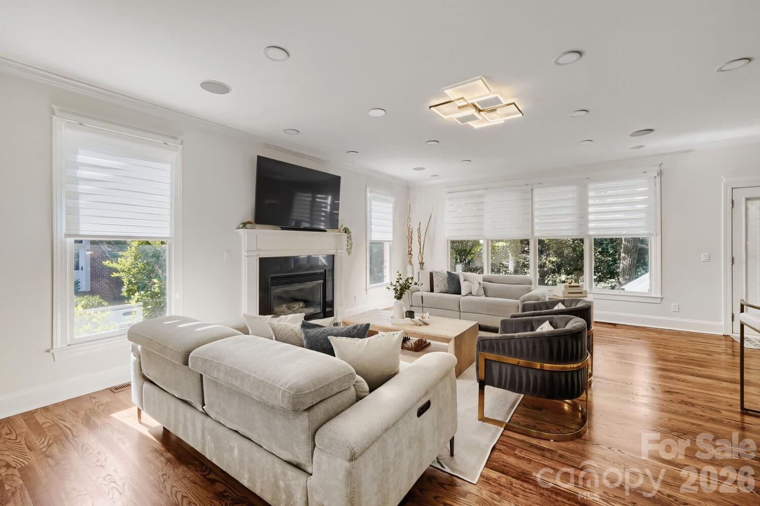 6605 Saunton Court