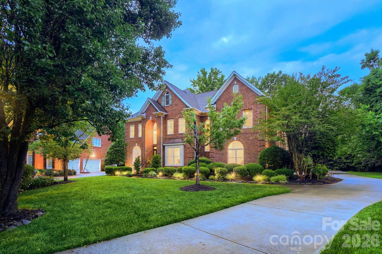 6605 Saunton Court