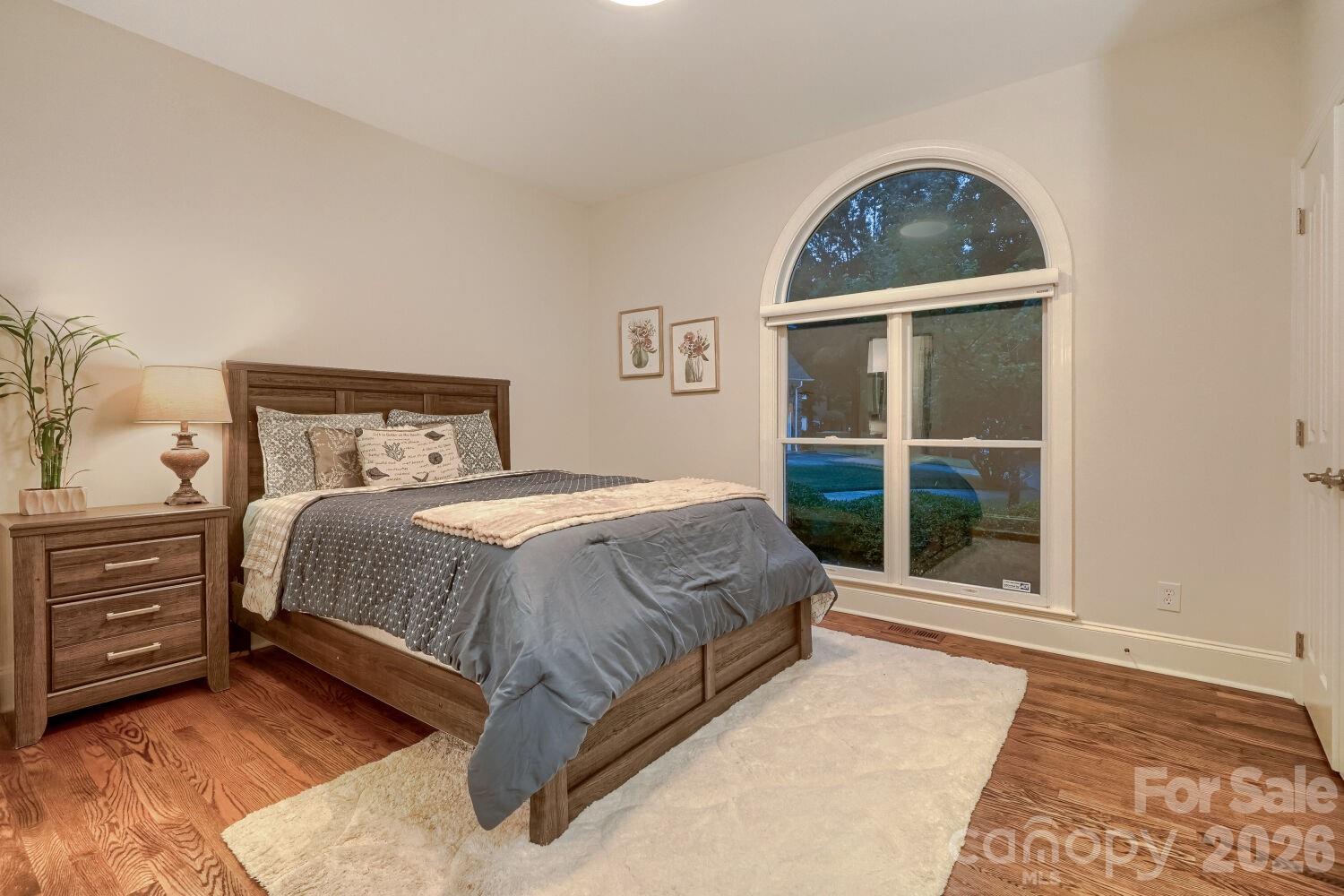 6605 Saunton Court