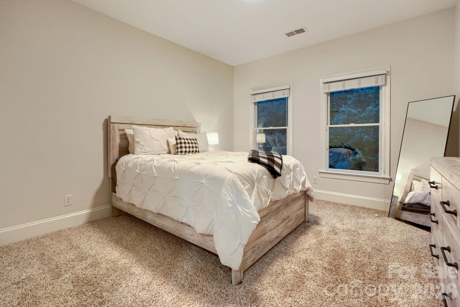 6605 Saunton Court